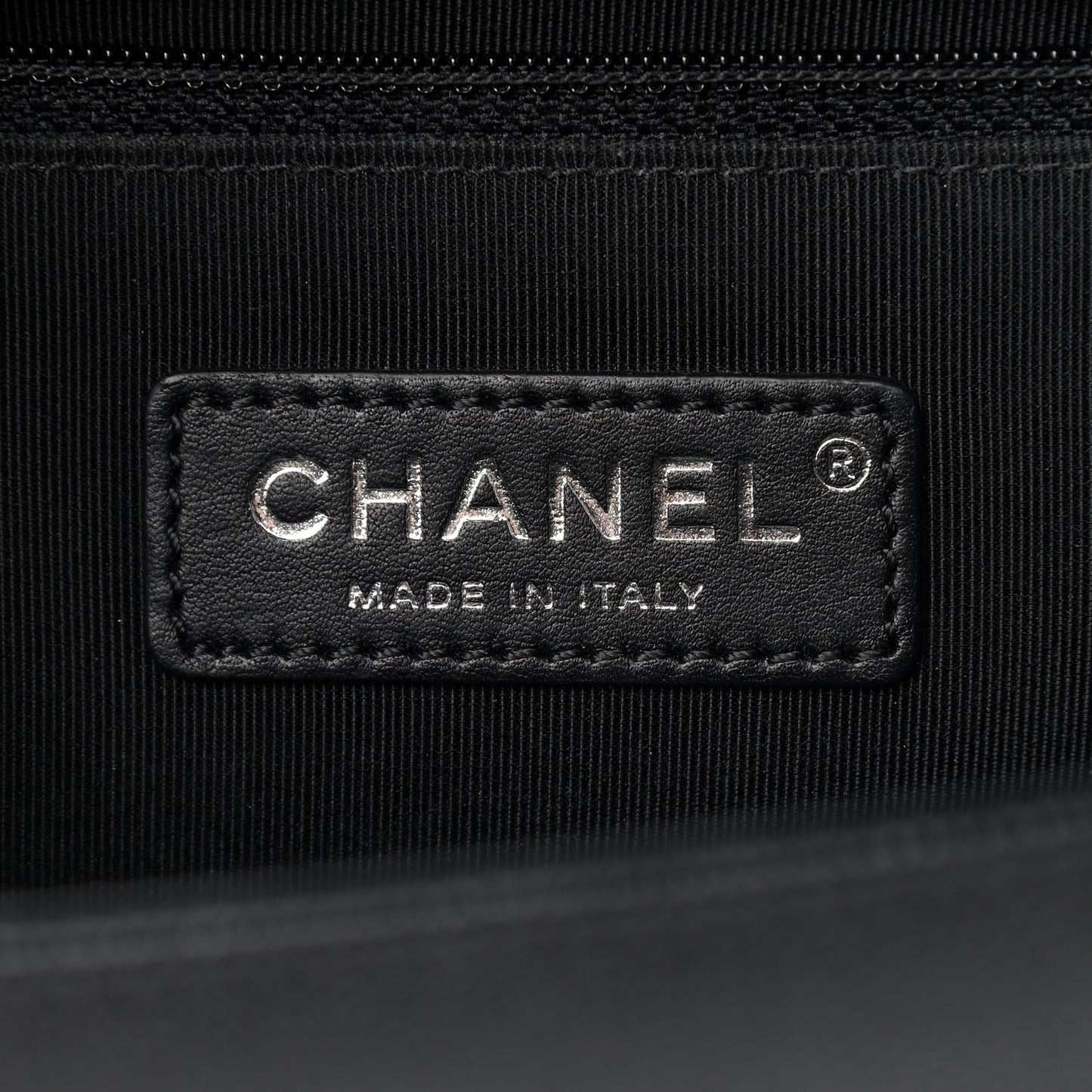 Caviar Quilted New Medium Boy Flap Black