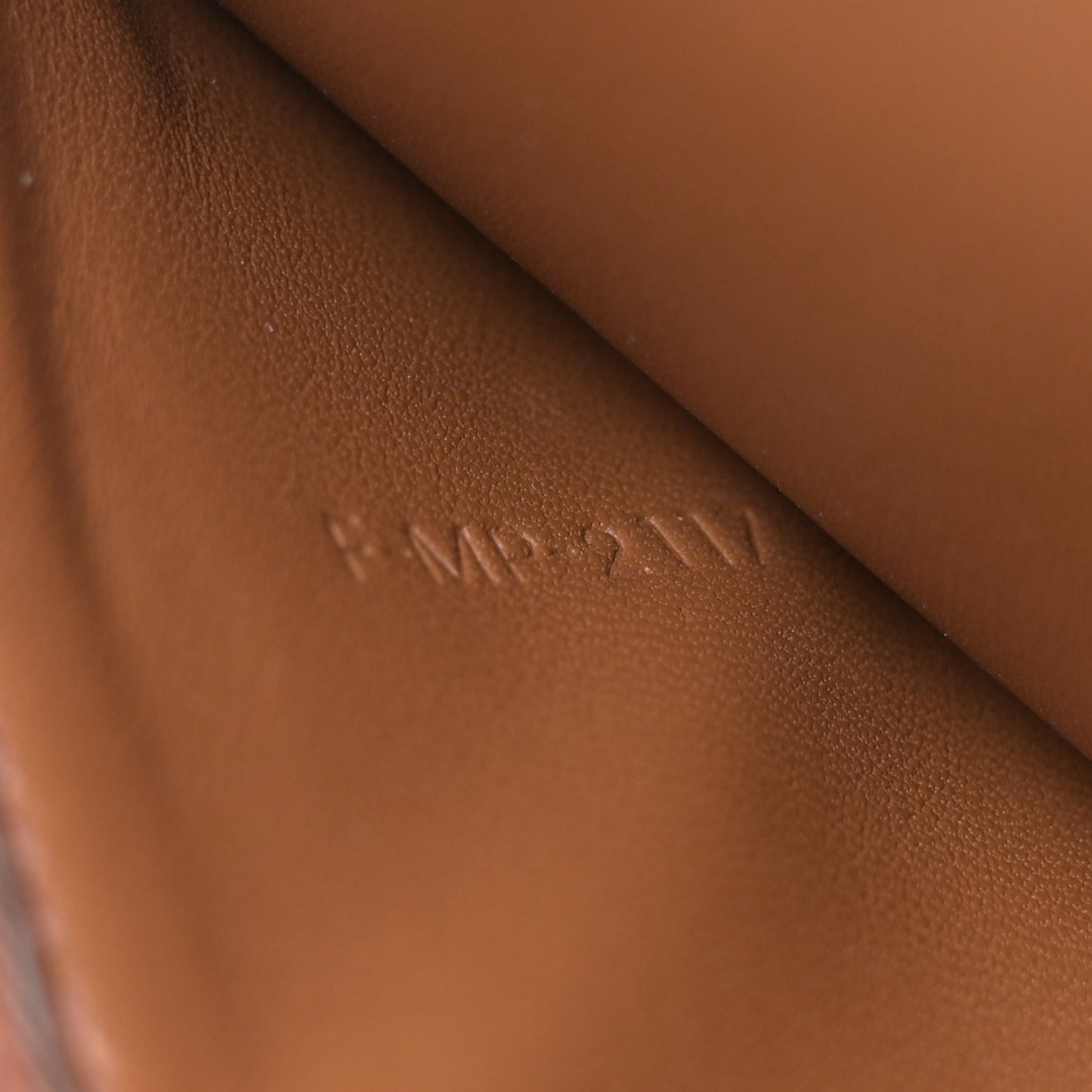 Smooth Calfskin Medium Classic Box Flap Bag Camel