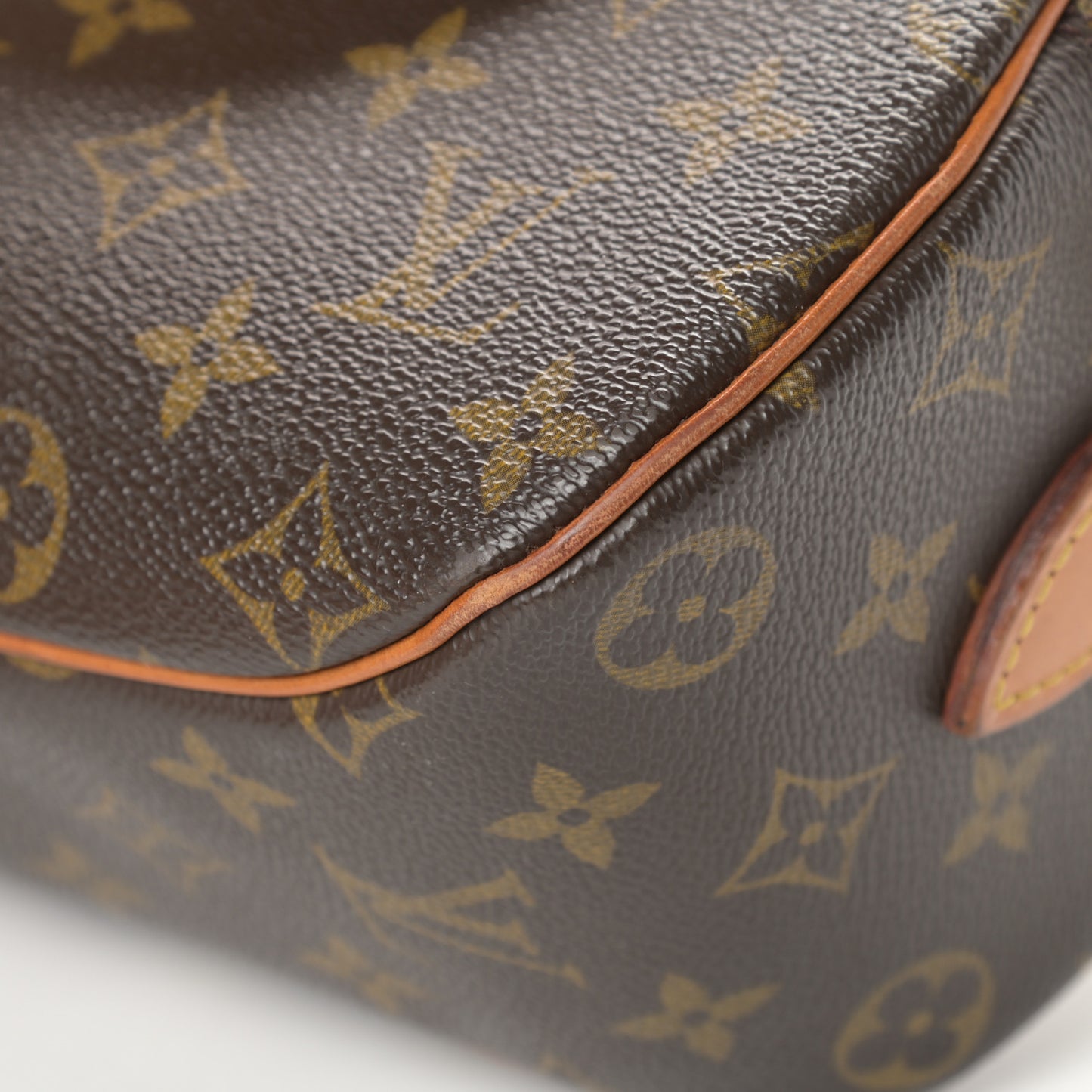Monogram Blois