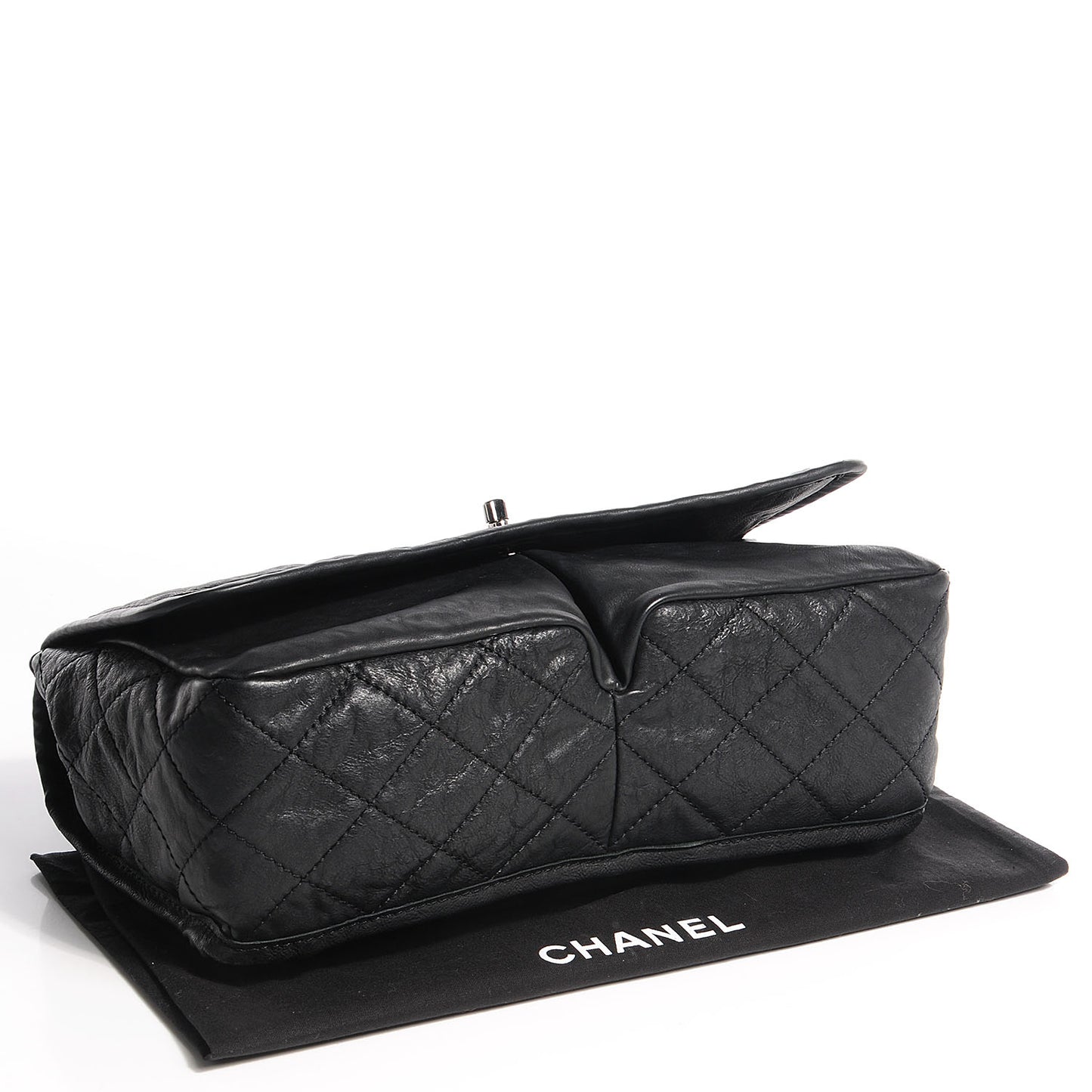 Calfskin Medium Natural Beauty Flap Black