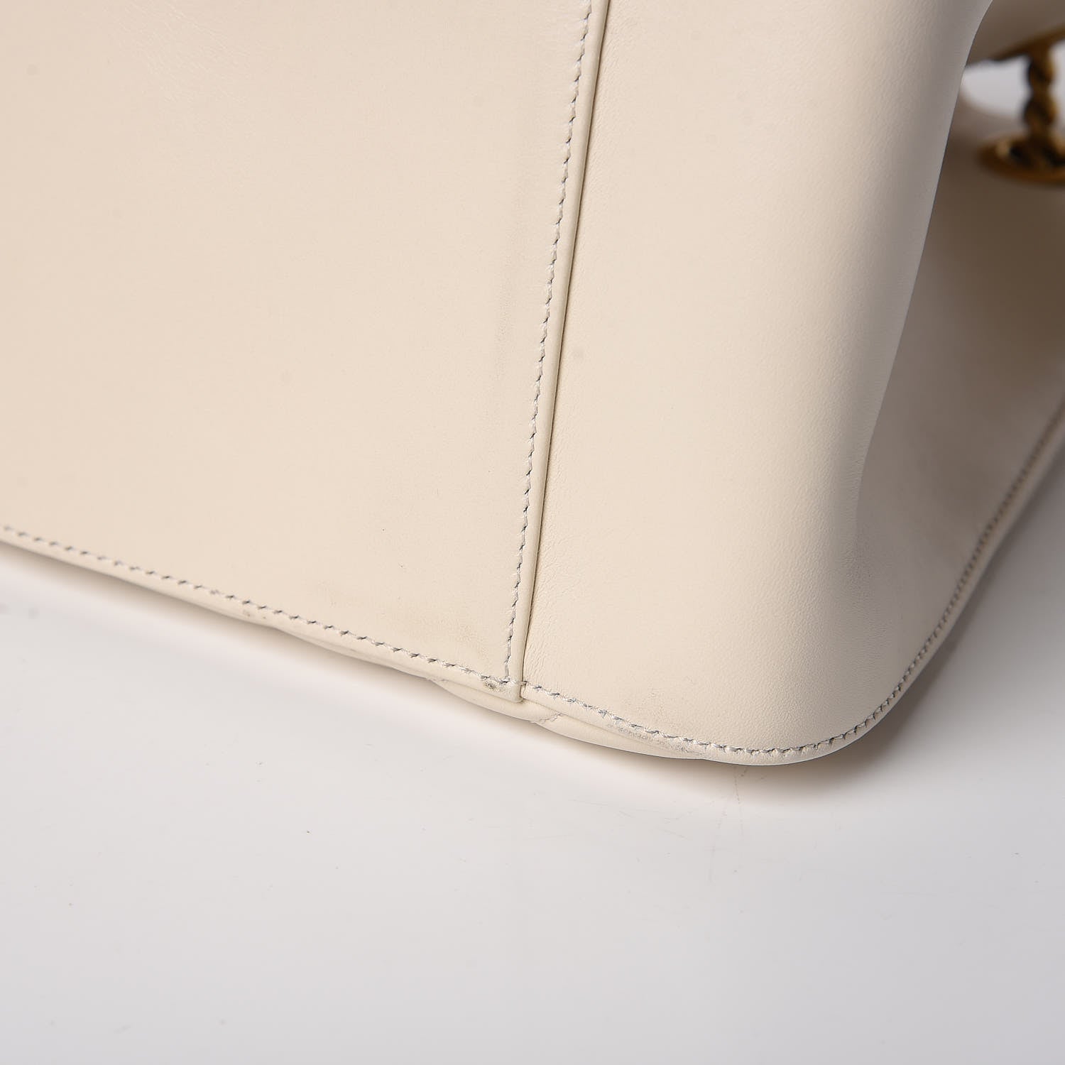 Gucci Calfskin Matelasse Medium GG Marmont Shoulder Tote Bag White 11 of 12
