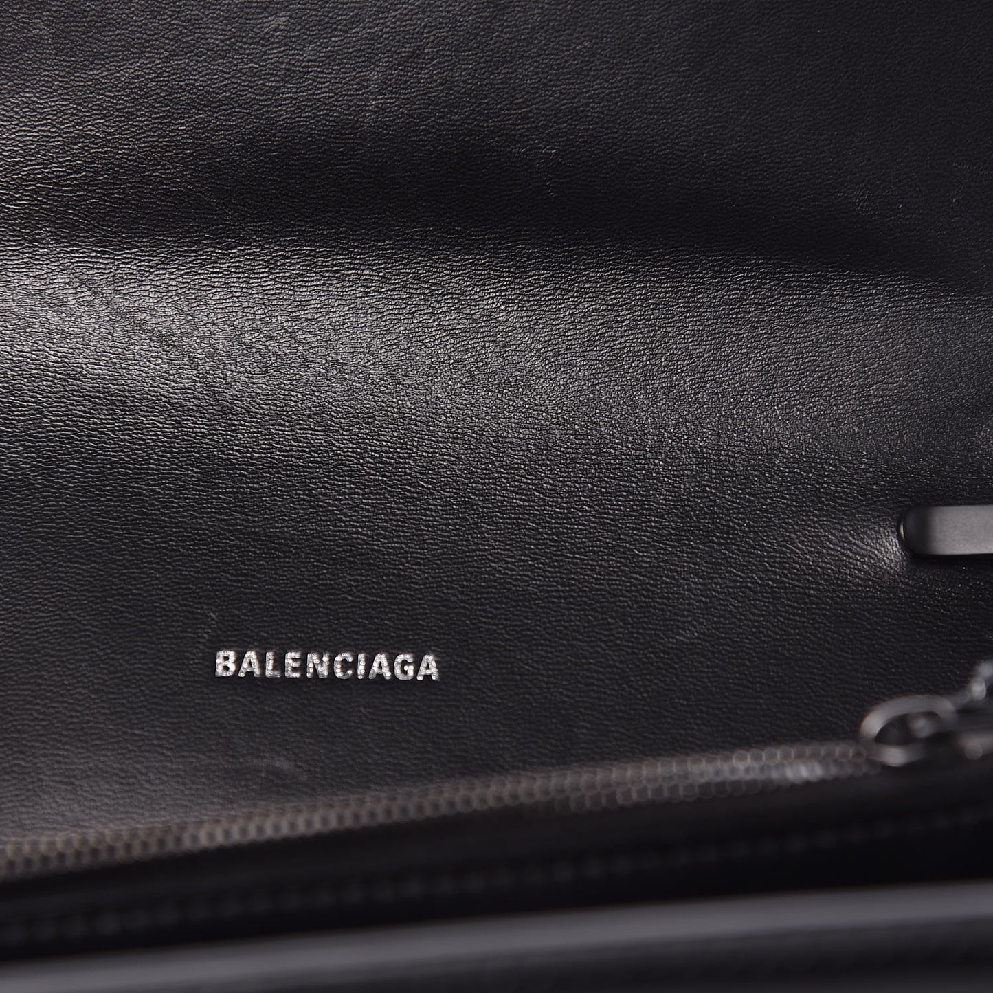 Smooth Calfskin B Wallet on Chain Black