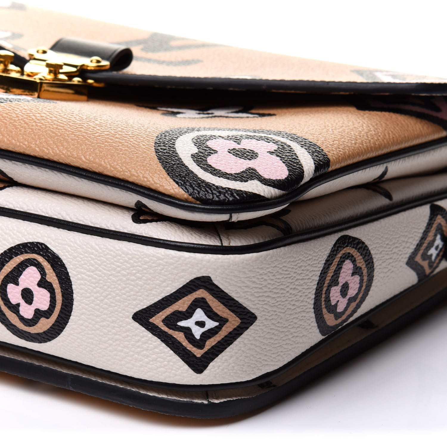 Louis Vuitton Monogram Giant Wild At Heart Pochette Metis Arizona 10 of 11