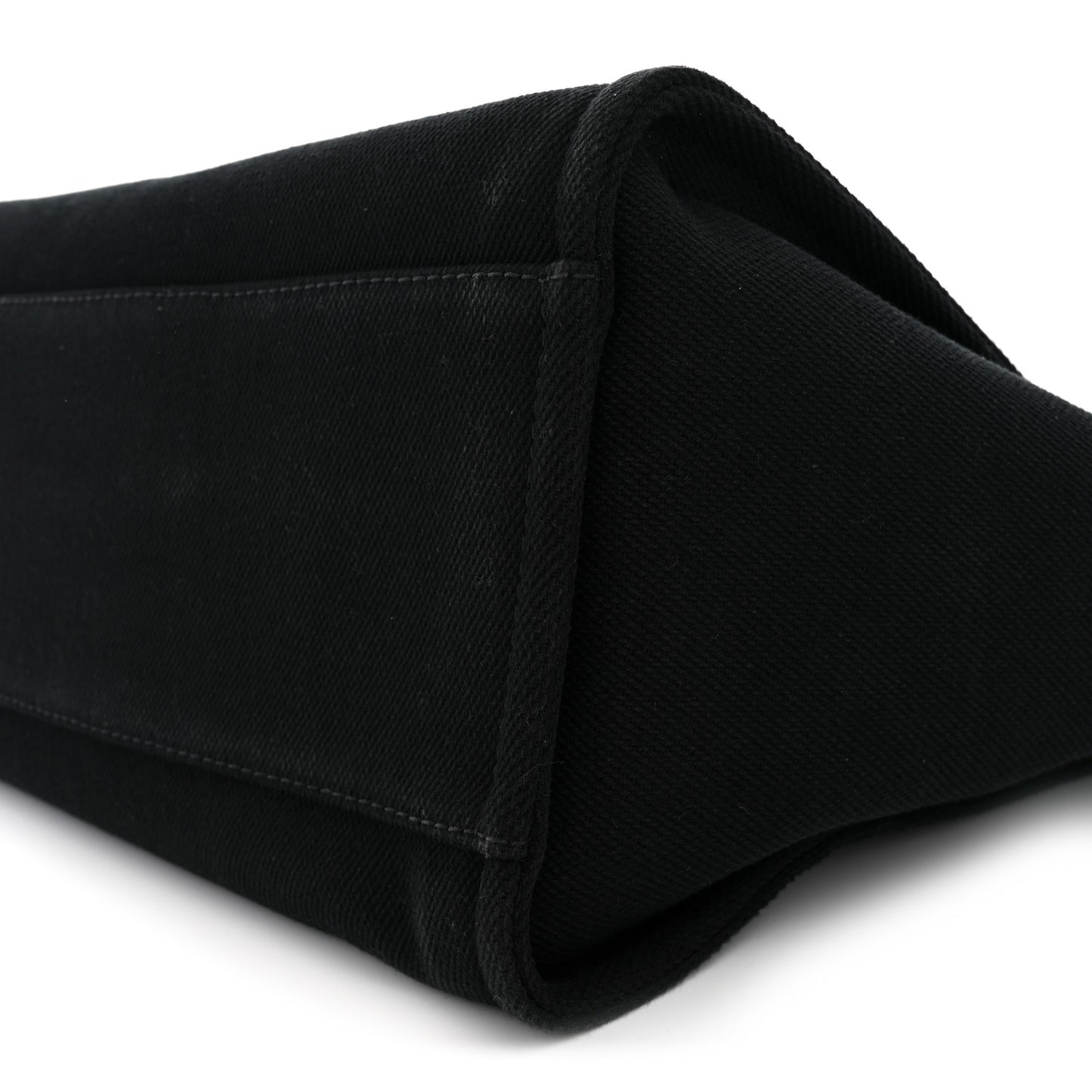 Canvas Pearl Medium Deauville Tote Black