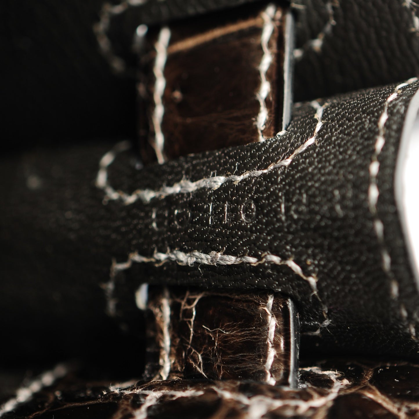 Shiny Porosus Crocodile Kelly Cut Pochette Graphite