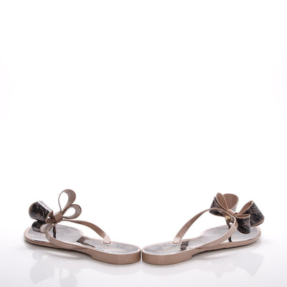 Valentino Garavani PVC Jelly Lace Print Bow Thong Sandals 39 Black Poudre 5 of 11