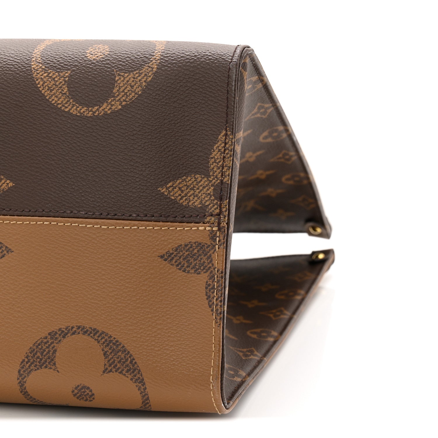 Louis Vuitton ビジネスバッグ ブラウン Louis Vuitton Reverse Monogram Giant Onthego GM 1802446 – FASHIONPHILE