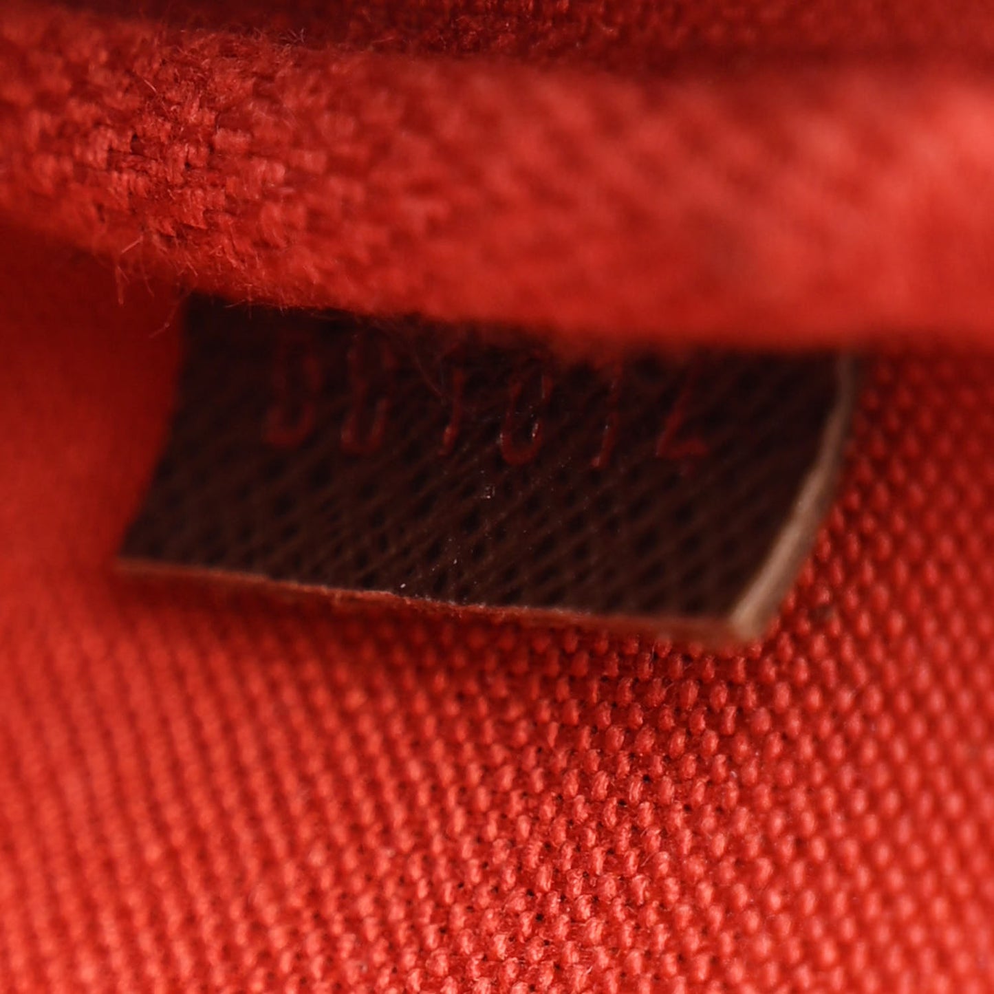 Damier Ebene Bucket Pochette Accessories