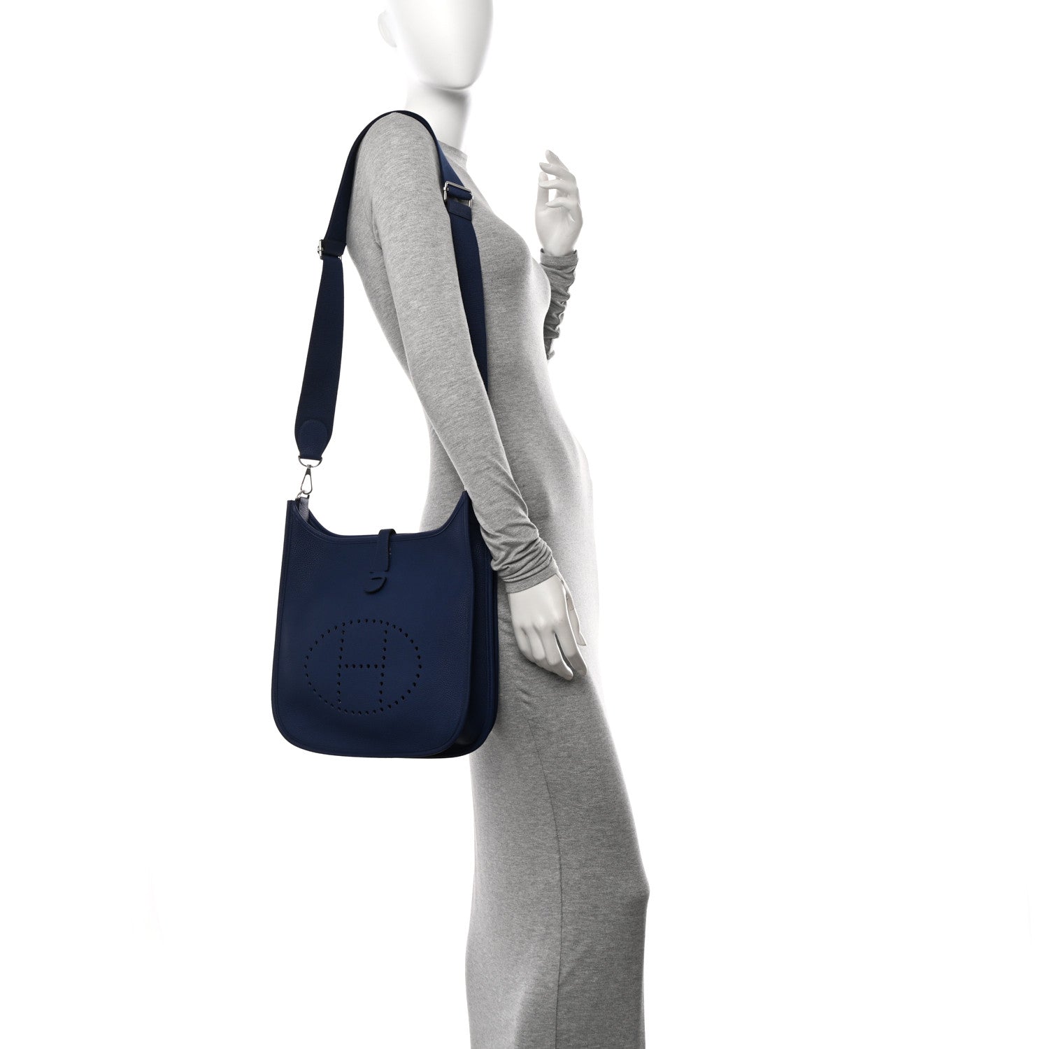 Hermes Taurillon Clemence Evelyne III PM Bleu Saphir 2 of 11