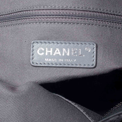 Chanel Iridescent Calfskin Coco Daily Hobo Black 7 of 10