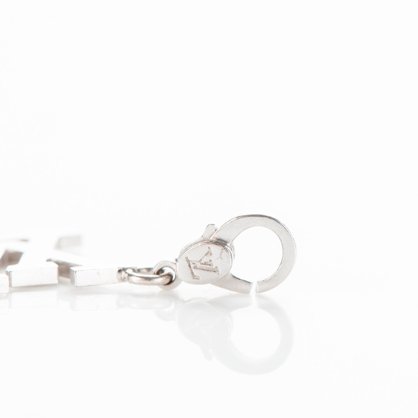 18K White Gold LV Initiales Charm