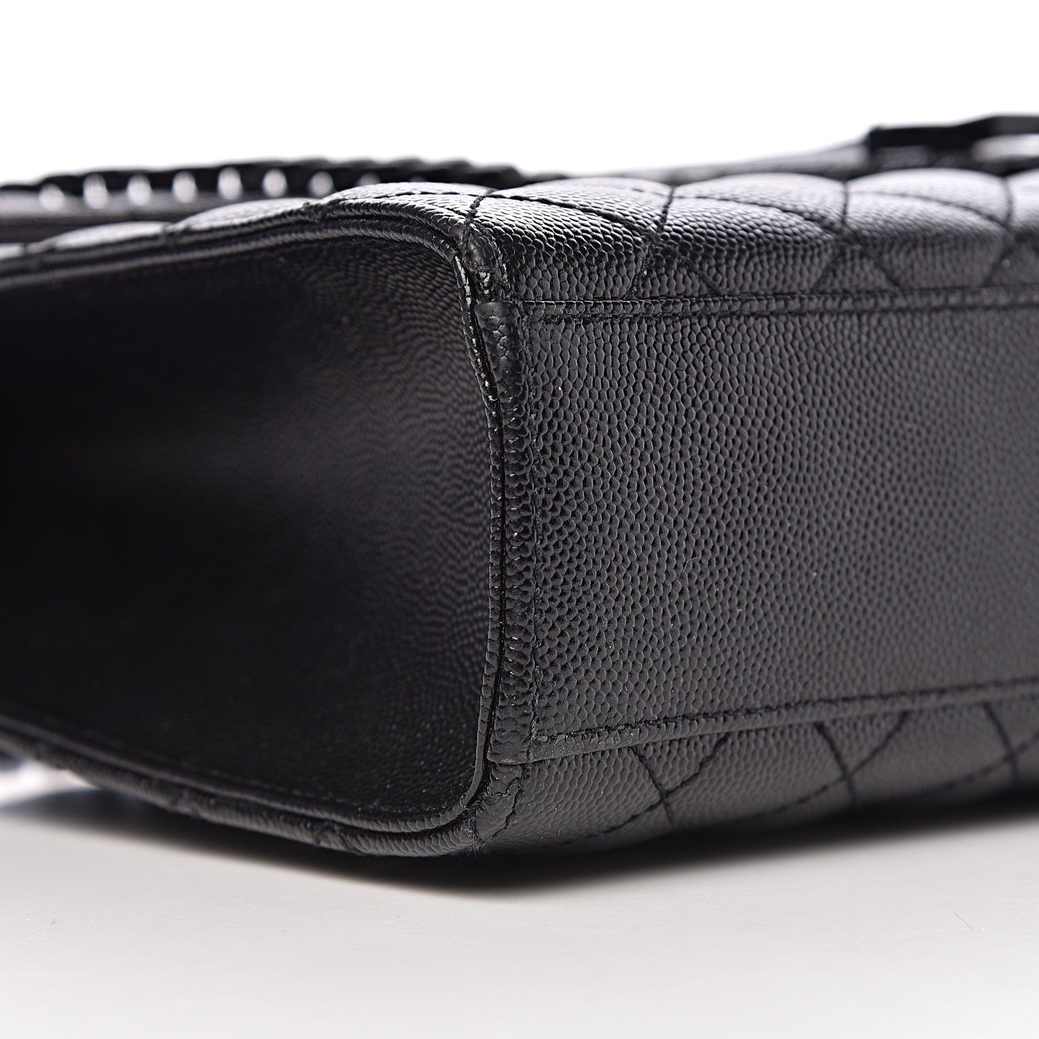 Saint Laurent Grain De Poudre Textured Mixed Matelasse Large Triquilt Monogram Monochrome Satchel Black 10 of 11