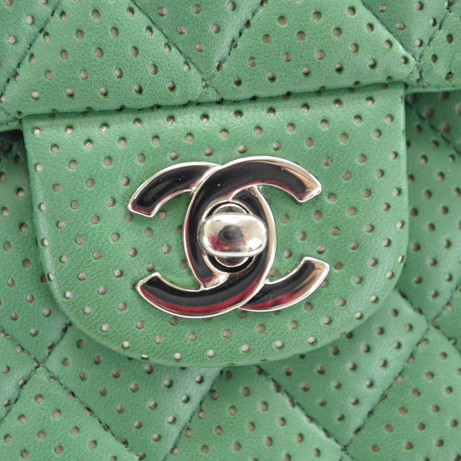 Chanel Calfskin Perforated East West Flap Green 8 of 11