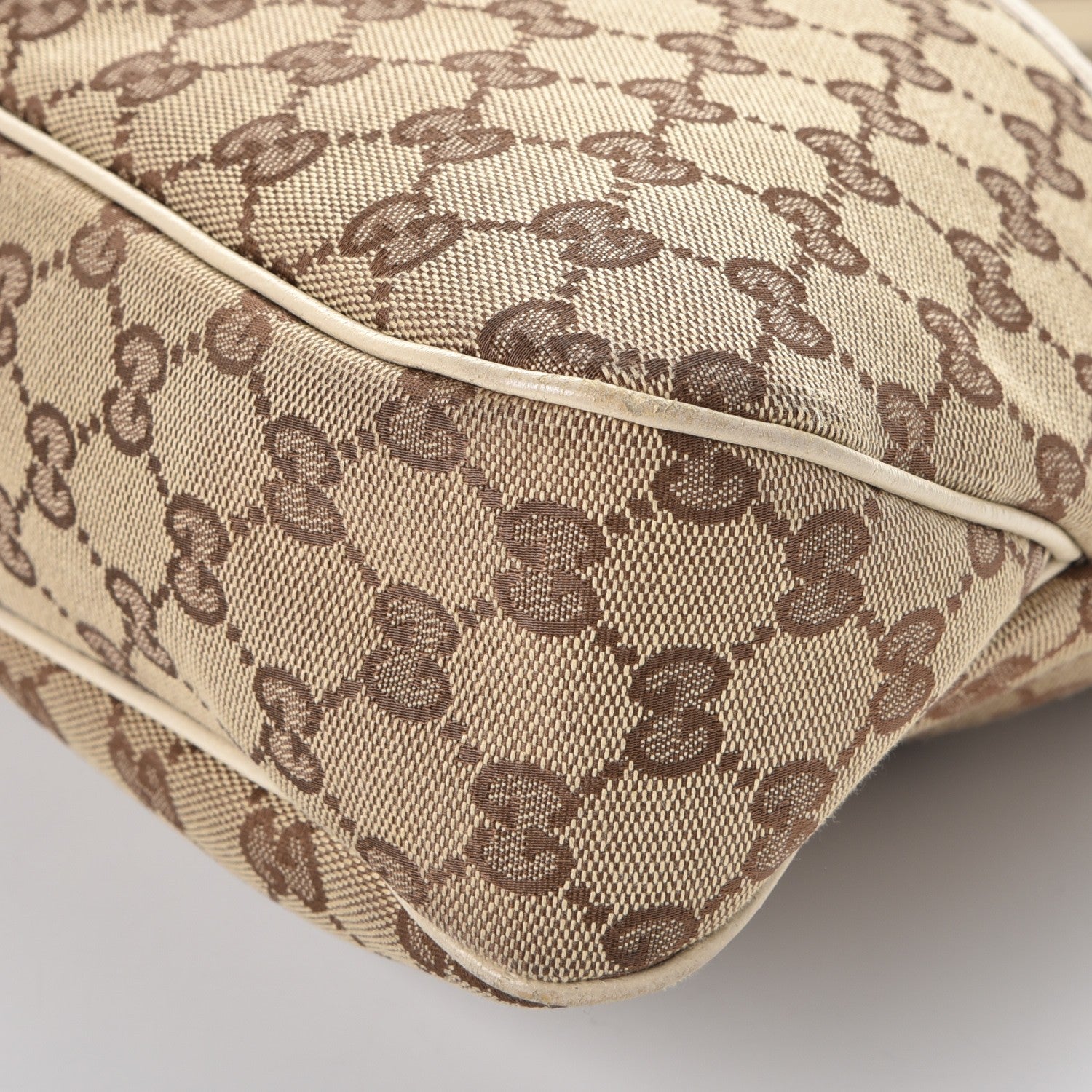 Gucci Monogram Medium Eclipse Shoulder Bag Off White 10 of 10
