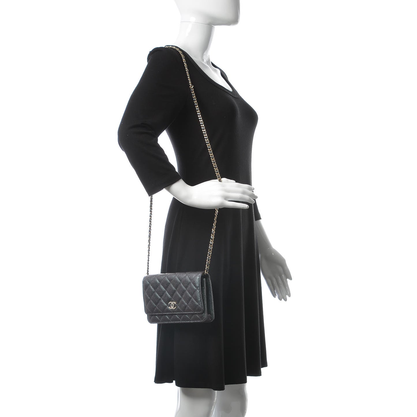 Iridescent Caviar Quilted Wallet On Chain WOC Black
