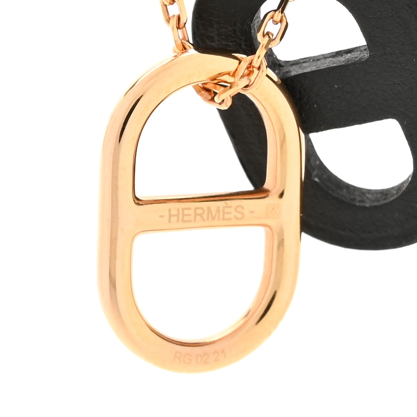 Swift O'Maillon Pendant Necklace Black