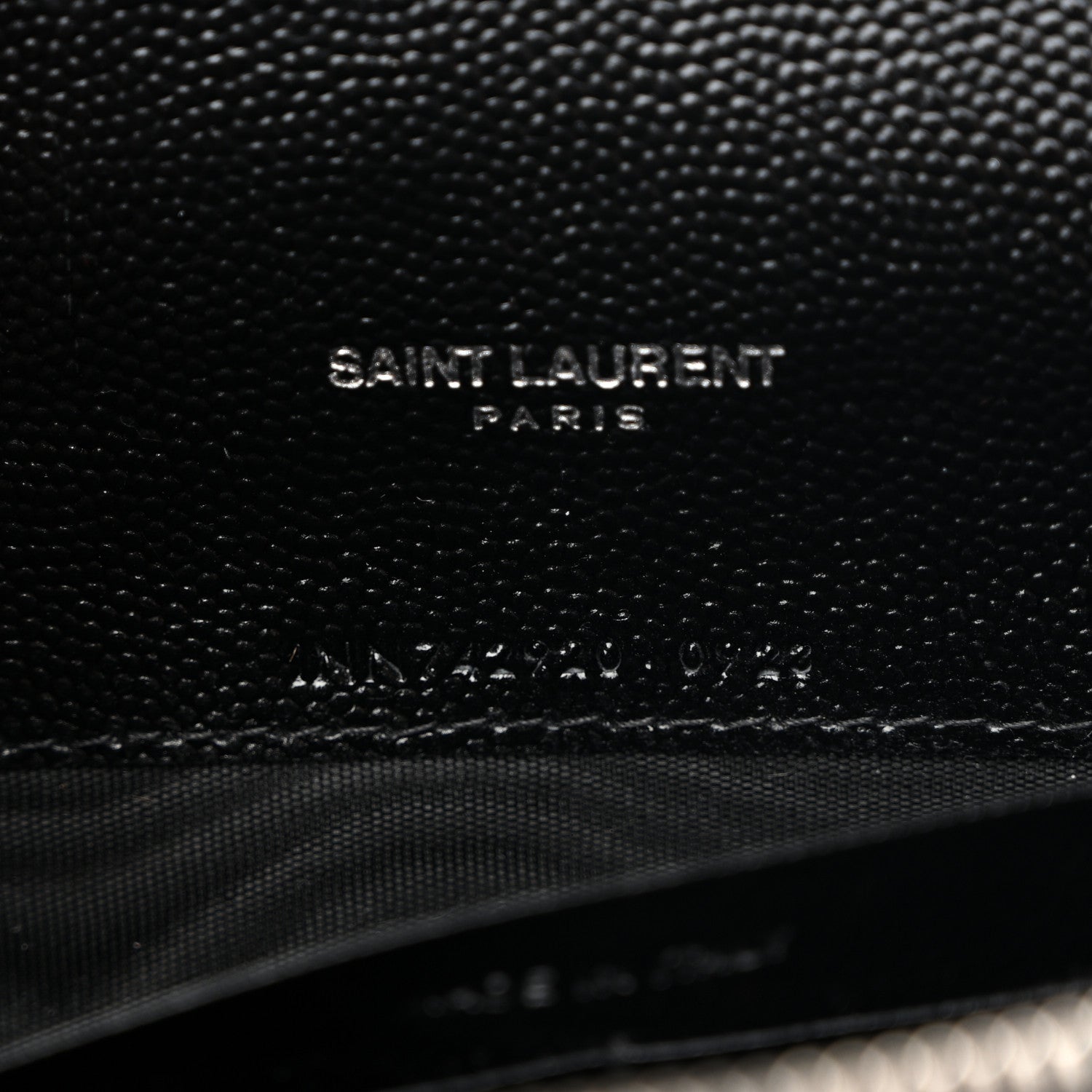 Saint Laurent Grain De Poudre Matelasse Chevron Monogram Chain Wallet Black 7 of 10