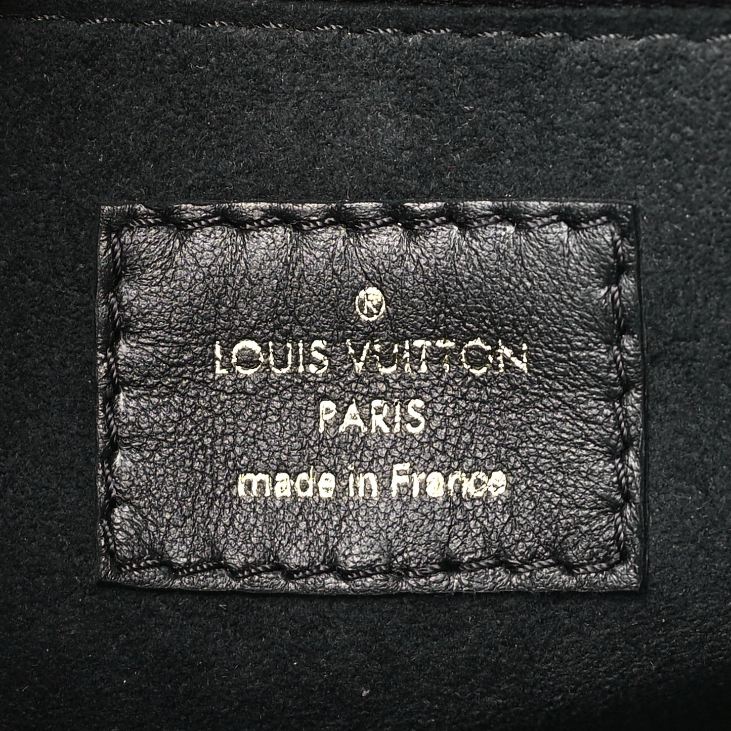 Monogram Double V Black
