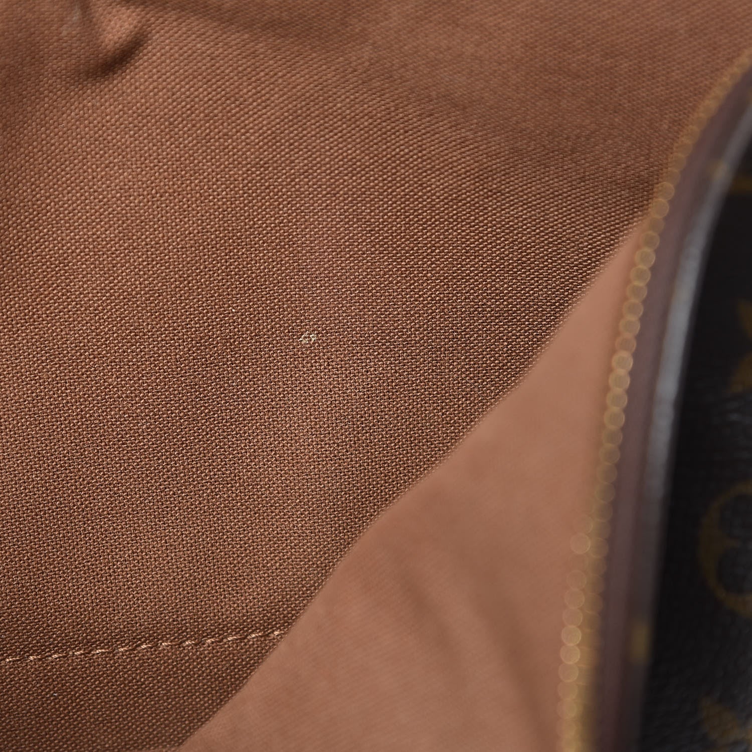 Louis Vuitton Monogram Alma GM 13 of 27