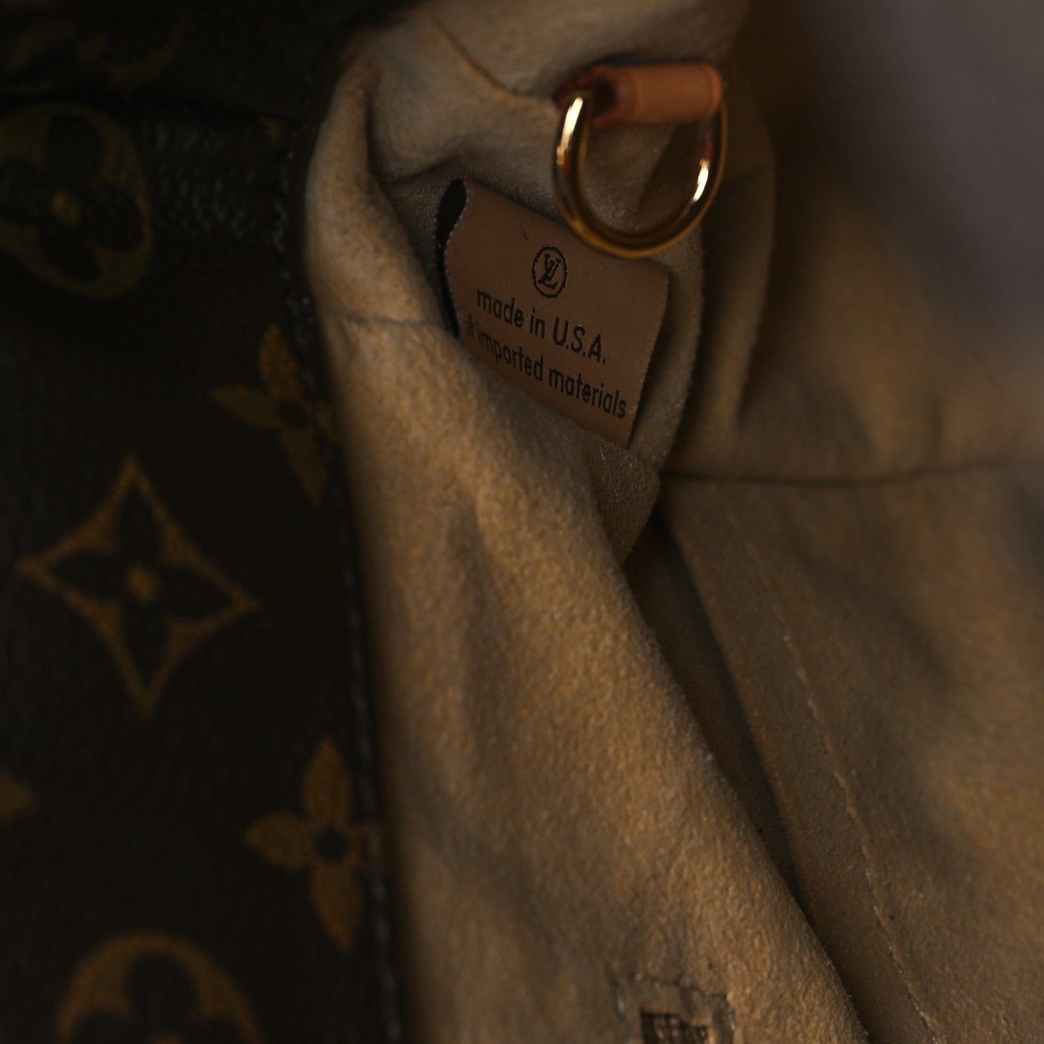 Louis Vuitton Monogram Artsy MM 7 of 11