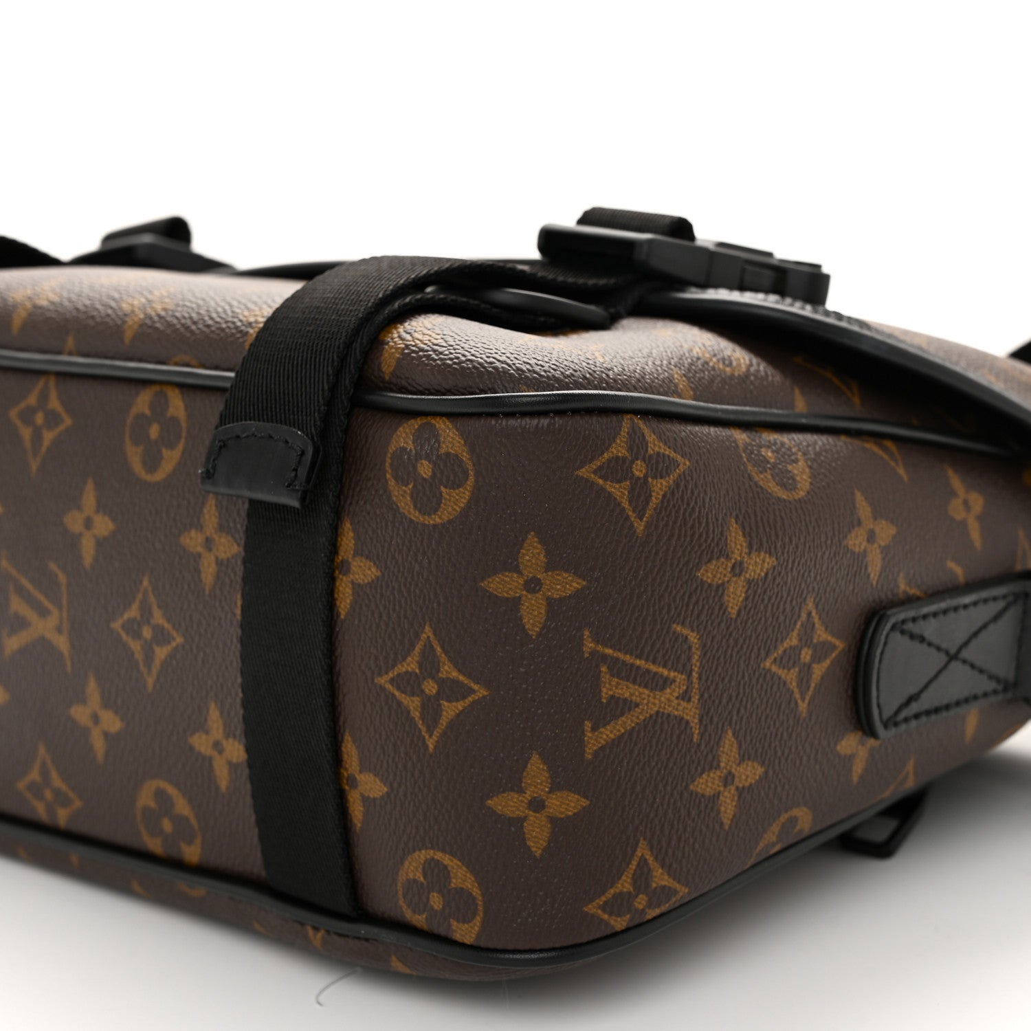 Louis Vuitton Monogram Macassar LV Trail Messenger 1533644 Louis Vuitton Monogram Macassar LV Trail Messenger 1533644