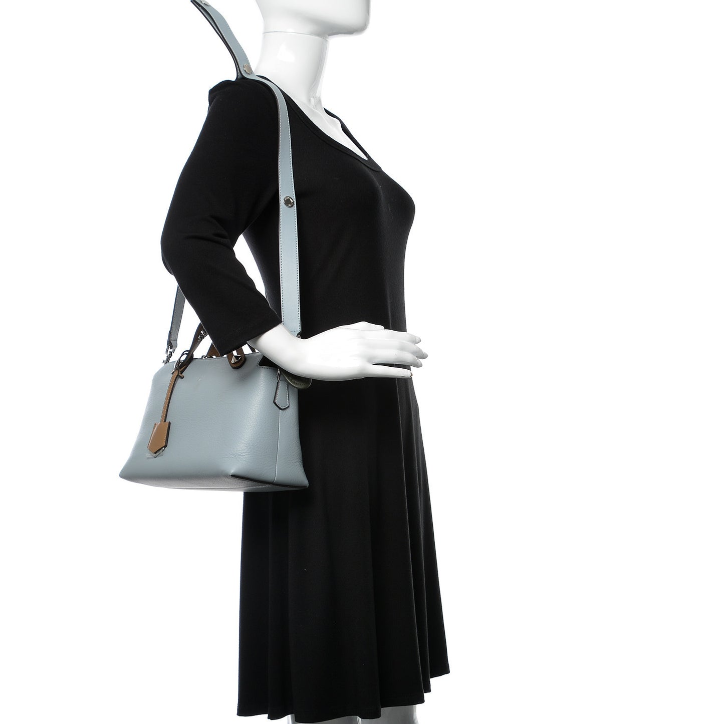 Vitello Dolce Chain Medium By The Way Boston Bag Azzurro Polvere Sand
