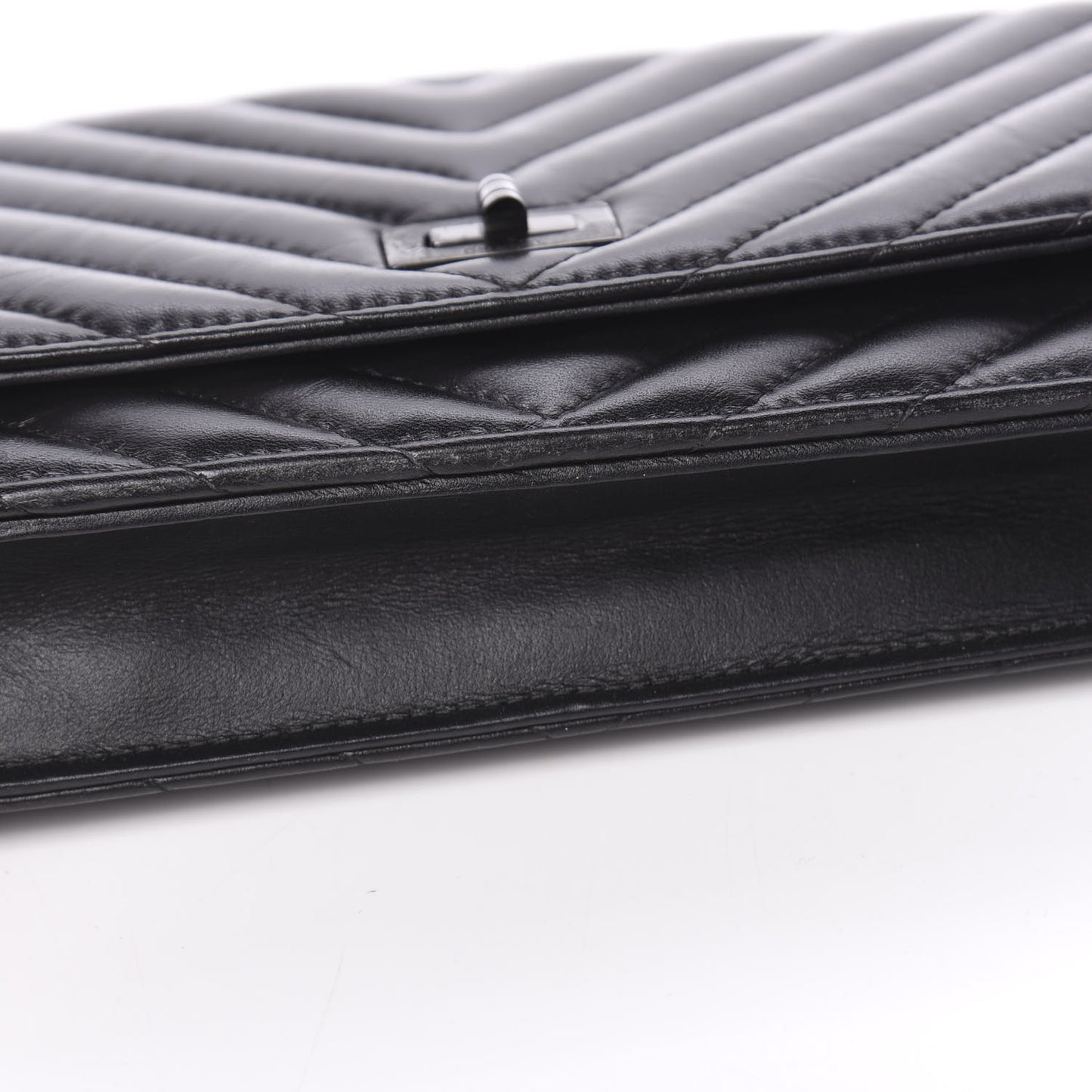 Aged Calfskin Chevron Quilted Reissue Wallet On Chain WOC So Black