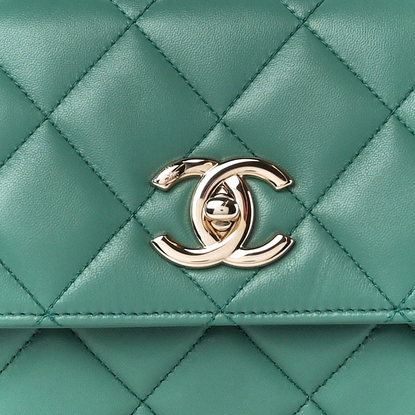 Lambskin Quilted Small Trendy CC Flap Dual Handle Bag Green