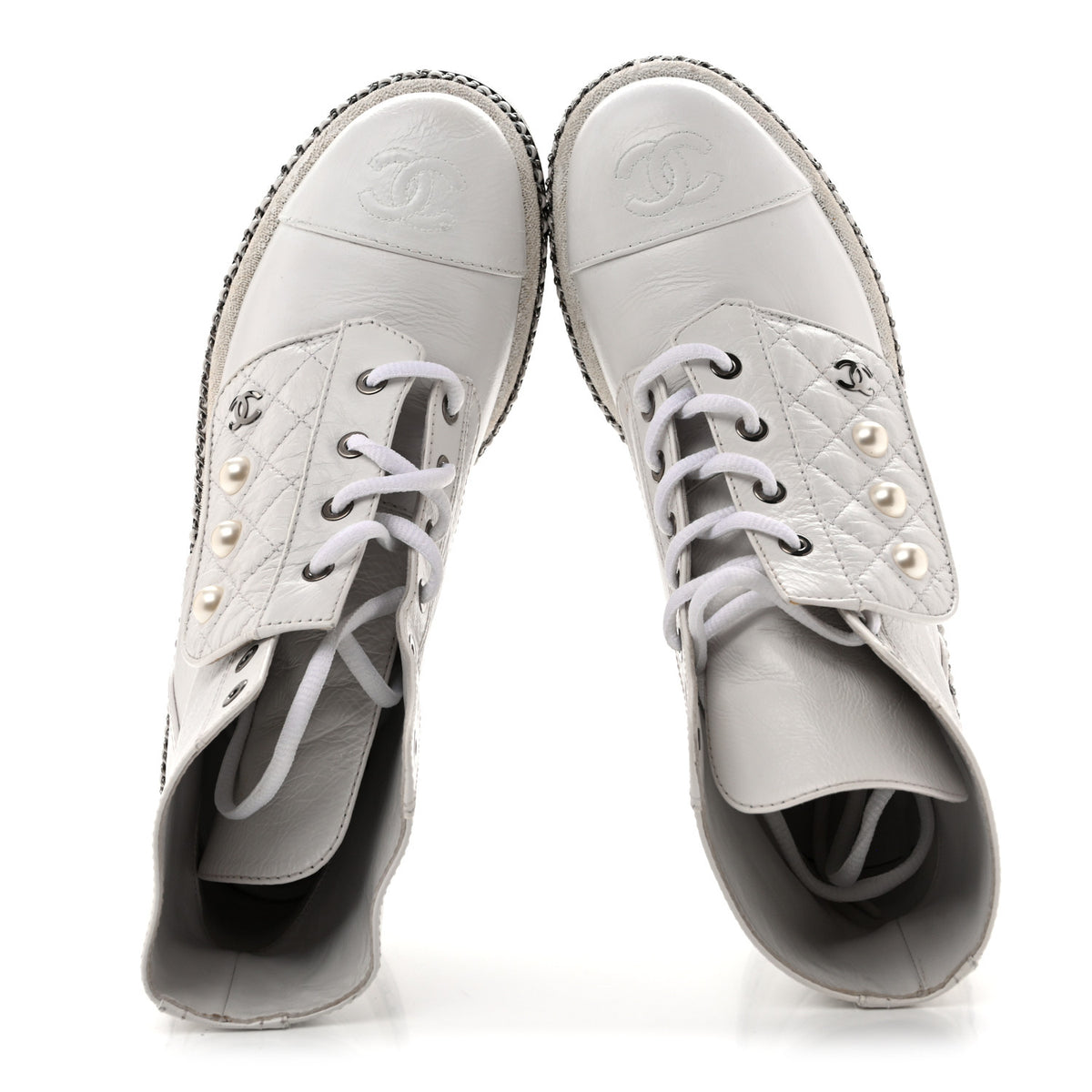 Crackled Calfskin Pearl Chain CC Combat Short Boots 38.5 White