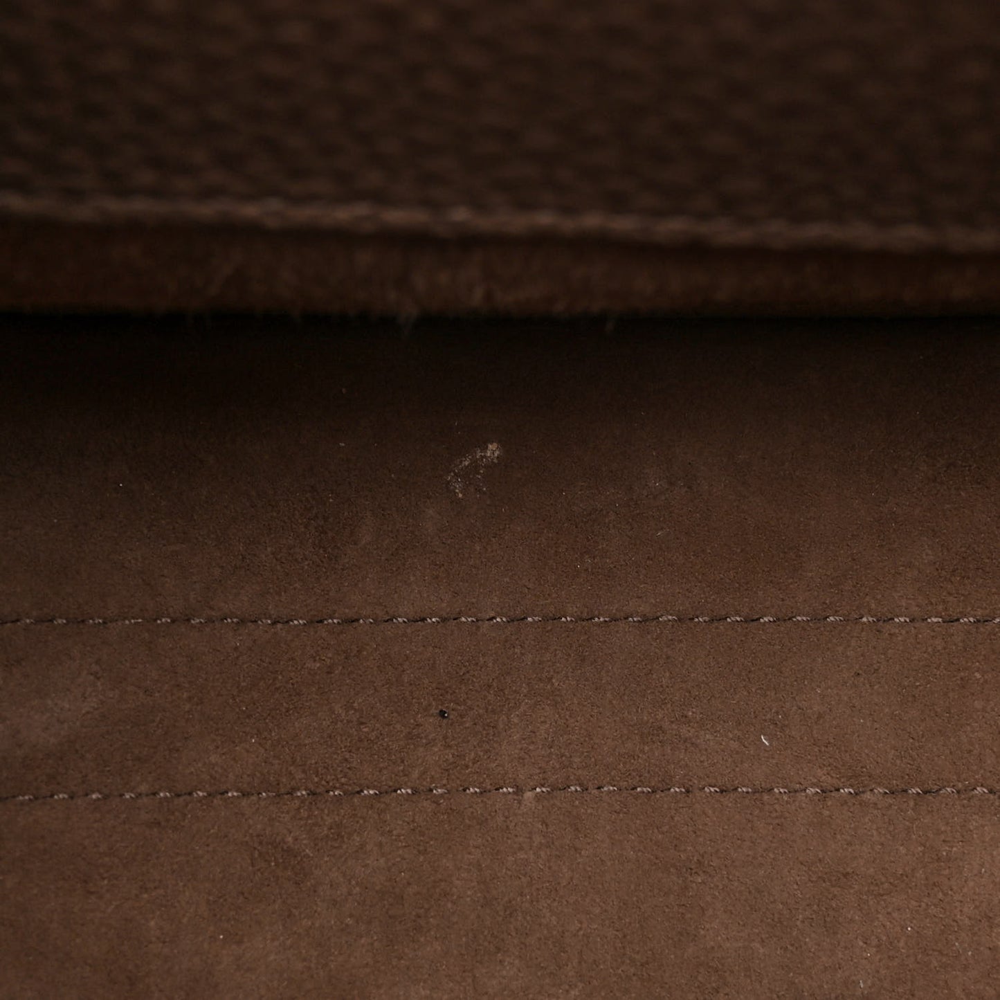 Grained Calfskin Large Bobby Flap Warm Taupe
