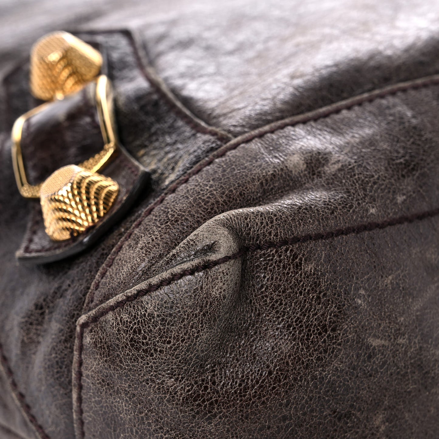 Agneau Giant 21 Gold Hardware Day Hobo Charbon