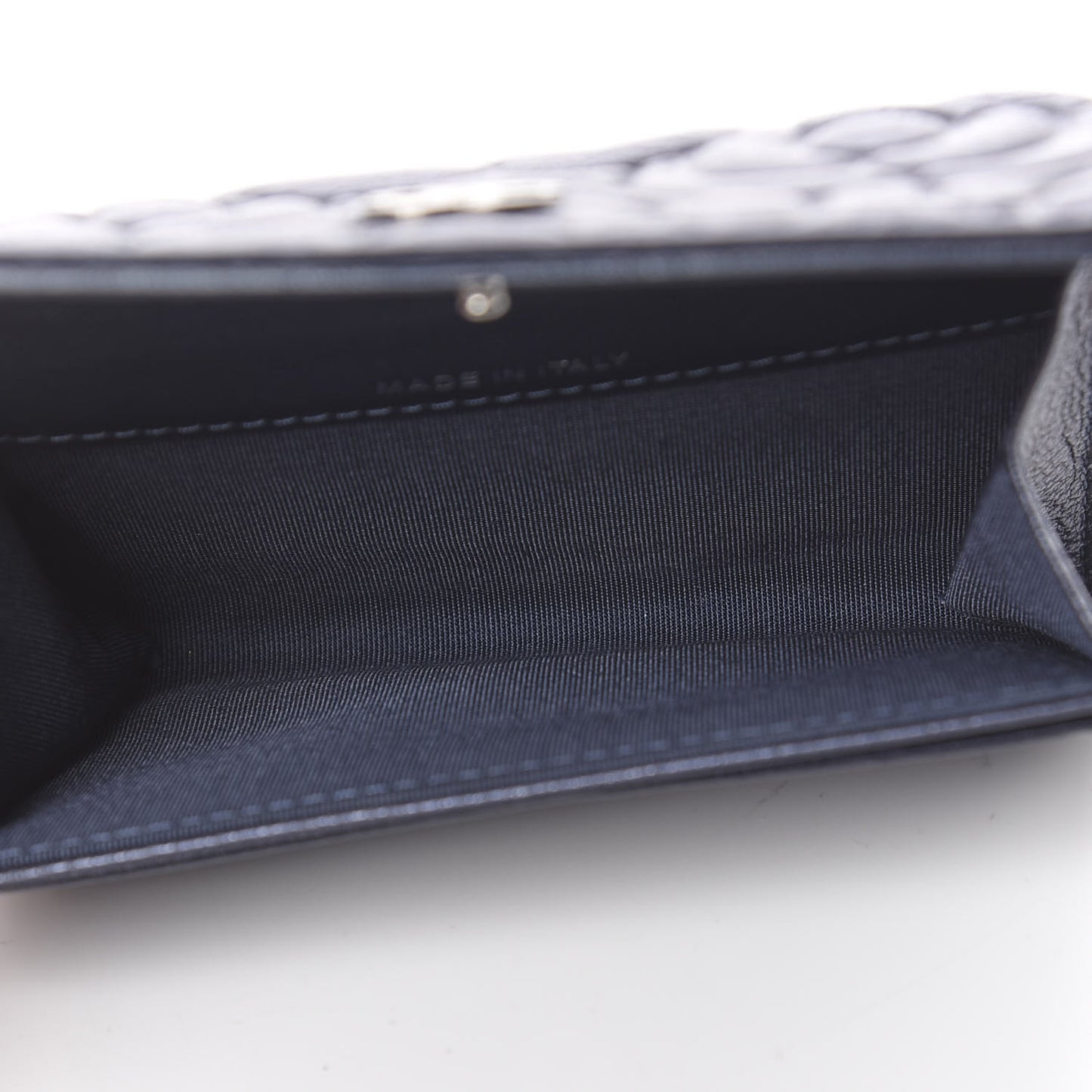 Goatskin Camellia Embossed Flap Card Holder Wallet Grey