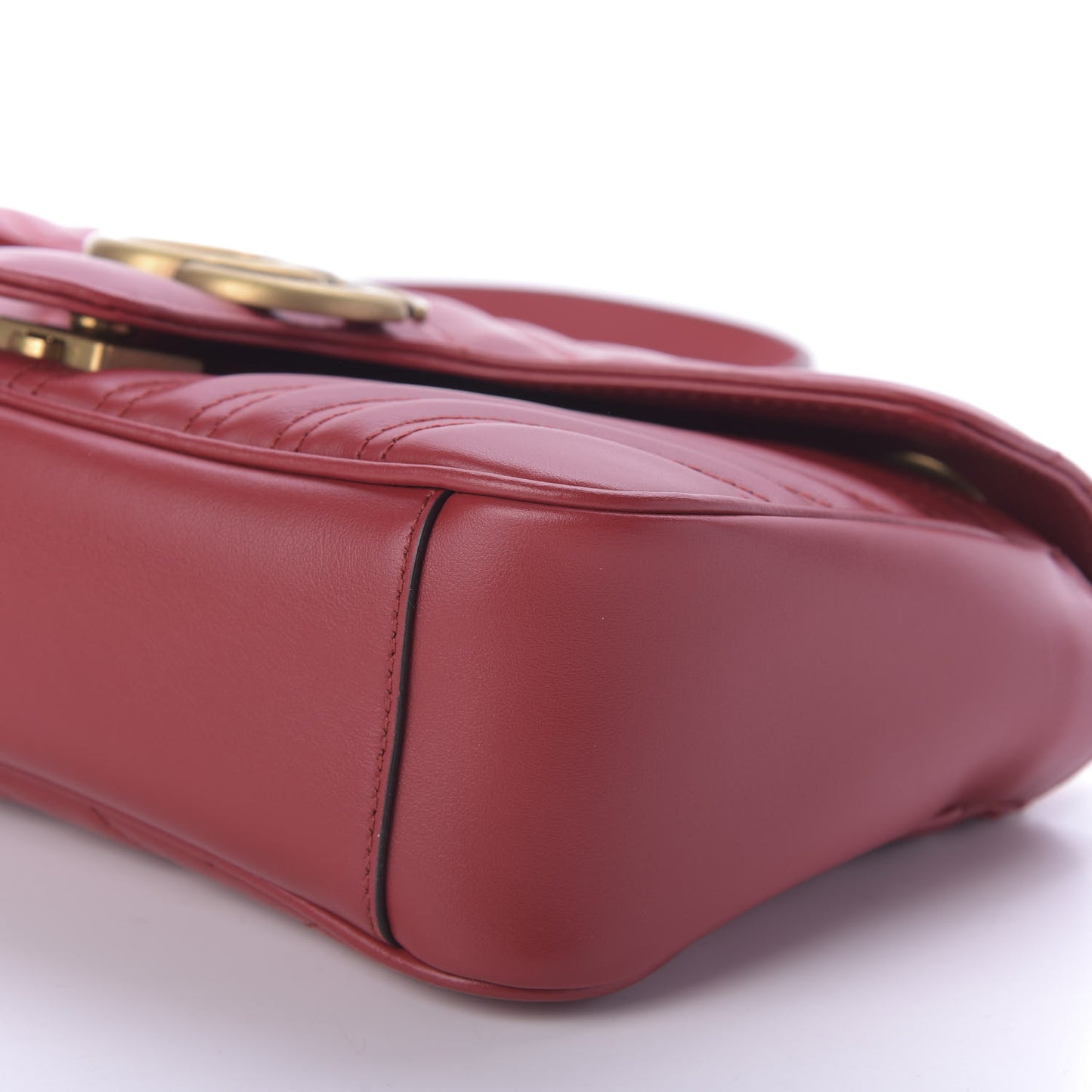 Calfskin Matelasse Small GG Marmont Shoulder Bag Hibiscus Red