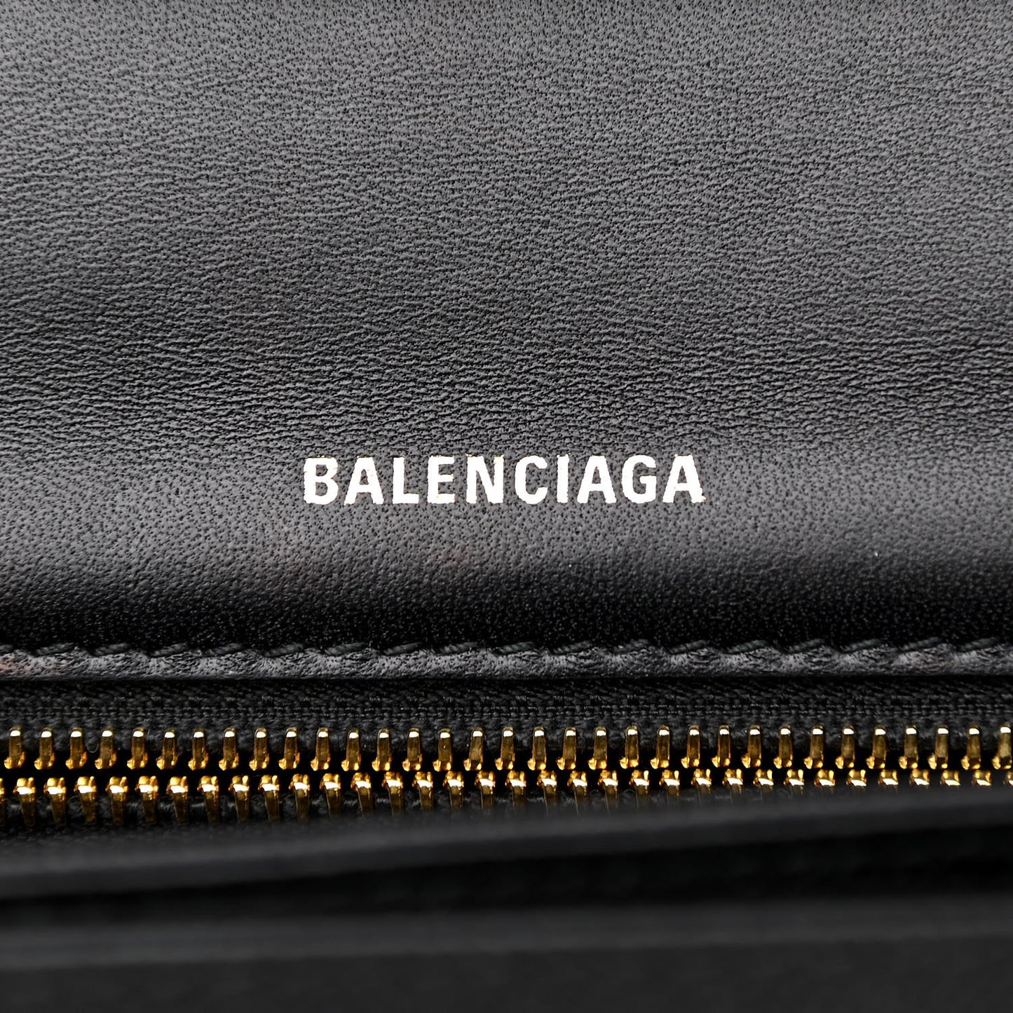 Signature Grained Calfskin Logo S Ville Day Bag Black