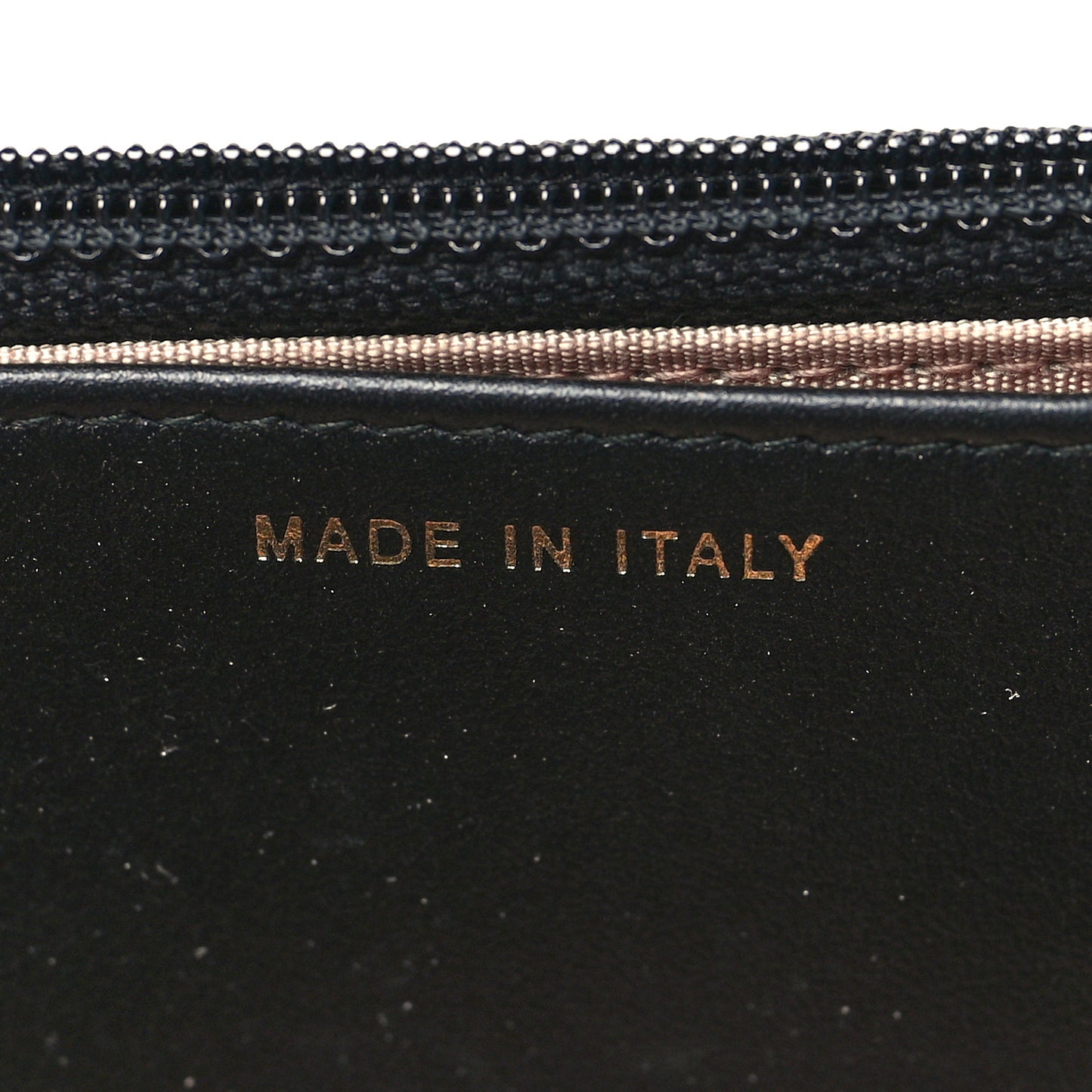 Grained Calfskin Quilted Cuba Wallet On Chain WOC Black