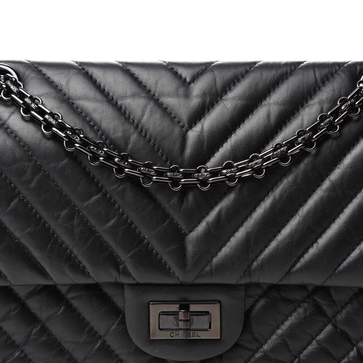 Aged Calfskin Chevron Quilted 2.55 Reissue 225 Flap So Black