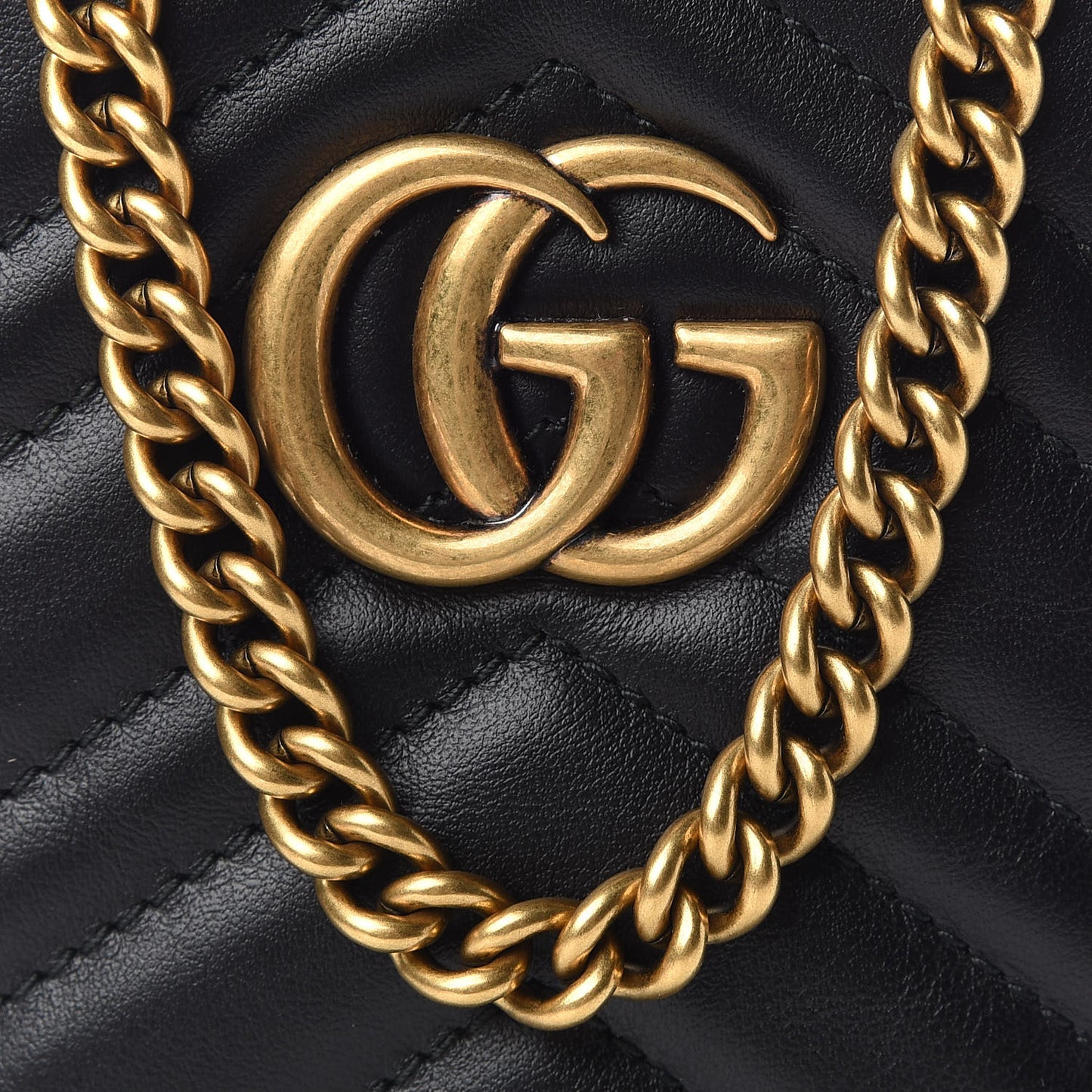 Calfskin Matelasse Mini GG Marmont Crossbody Bag Black