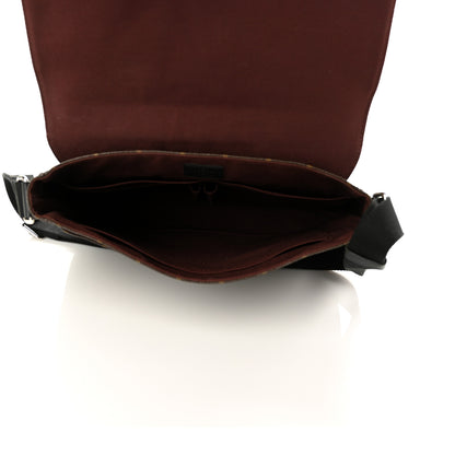 Louis Vuitton Monogram Macassar District MM 5 of 9