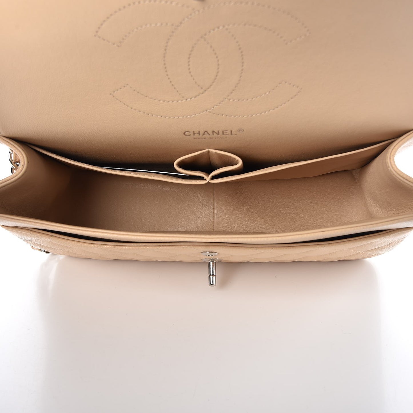 Caviar Quilted Jumbo Double Flap Beige Clair