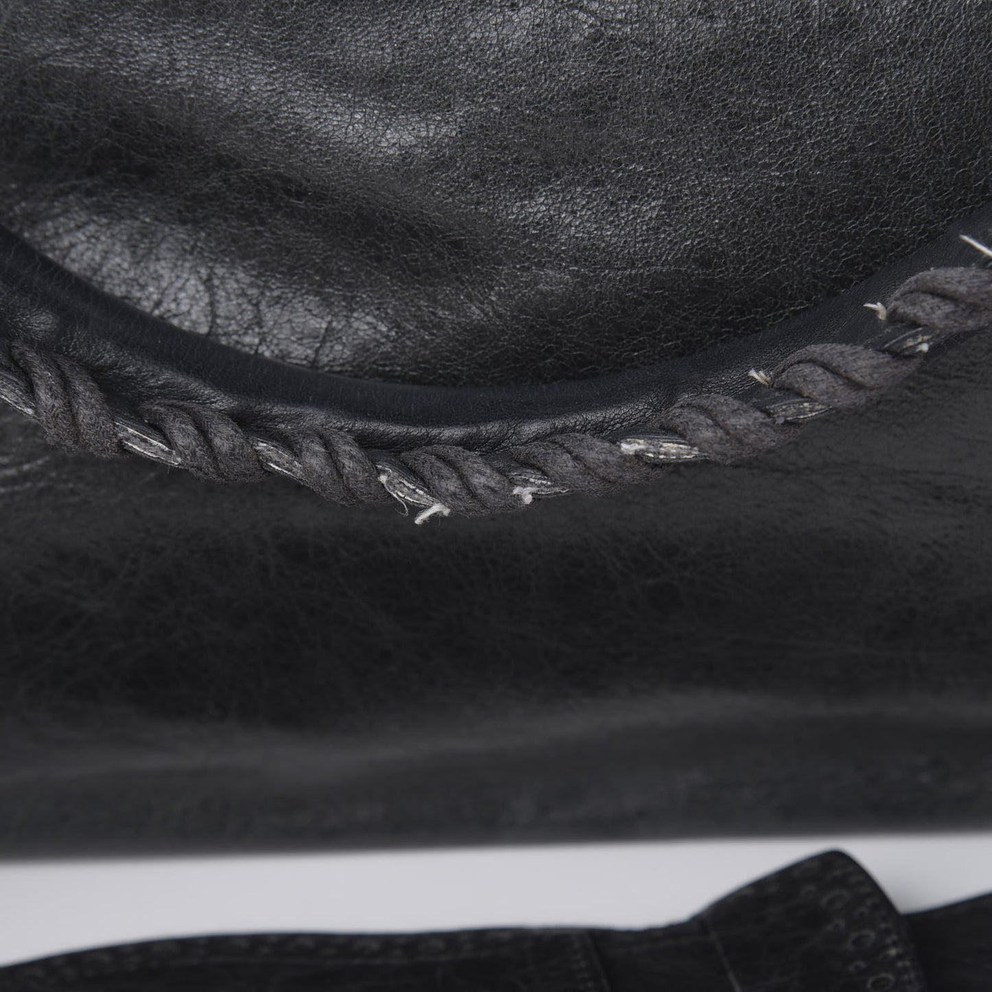 Agneau Giant Brogues Hardware City Black