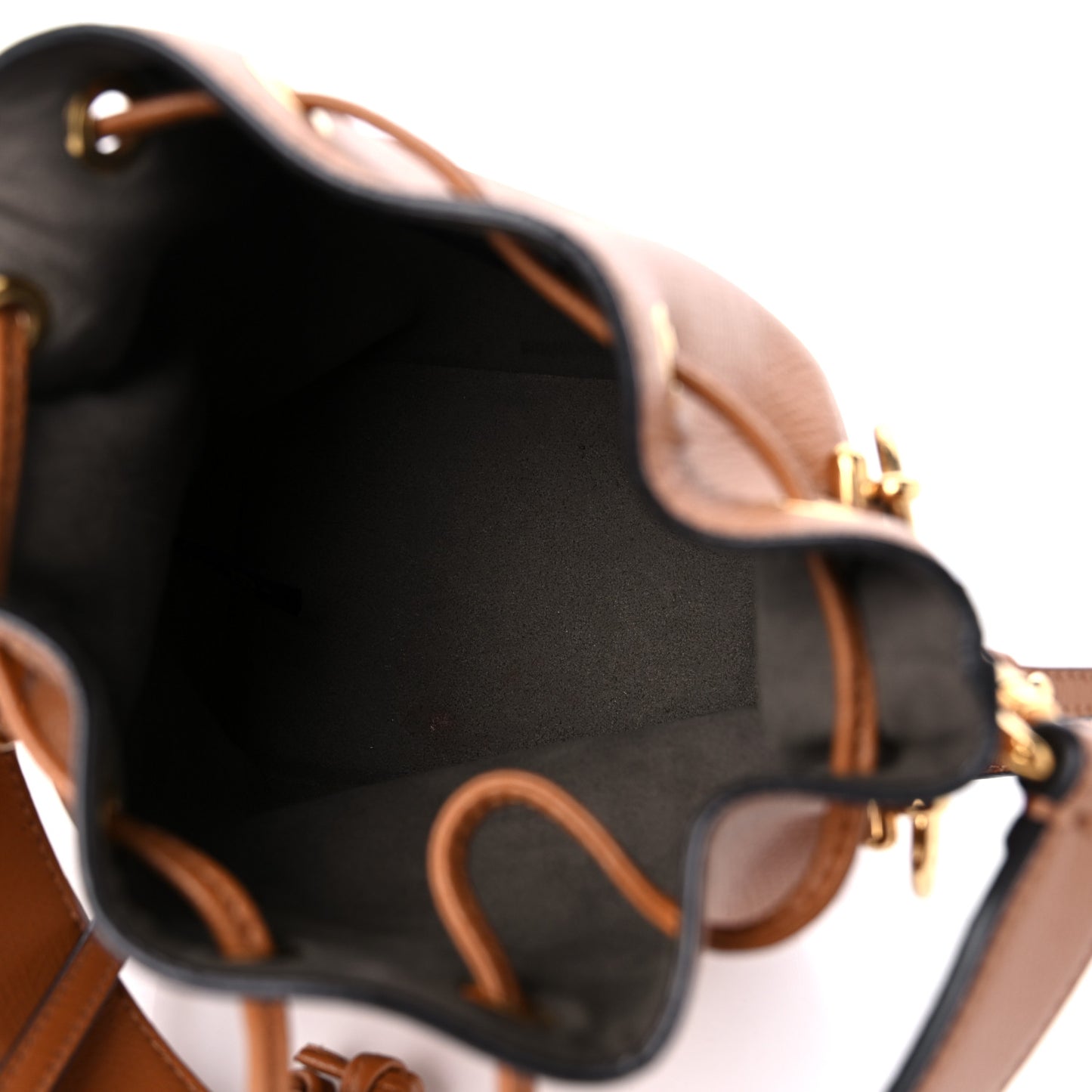 Vitello Cruise F is Fendi Mini Mon Tresor Bucket Bag Nocciola