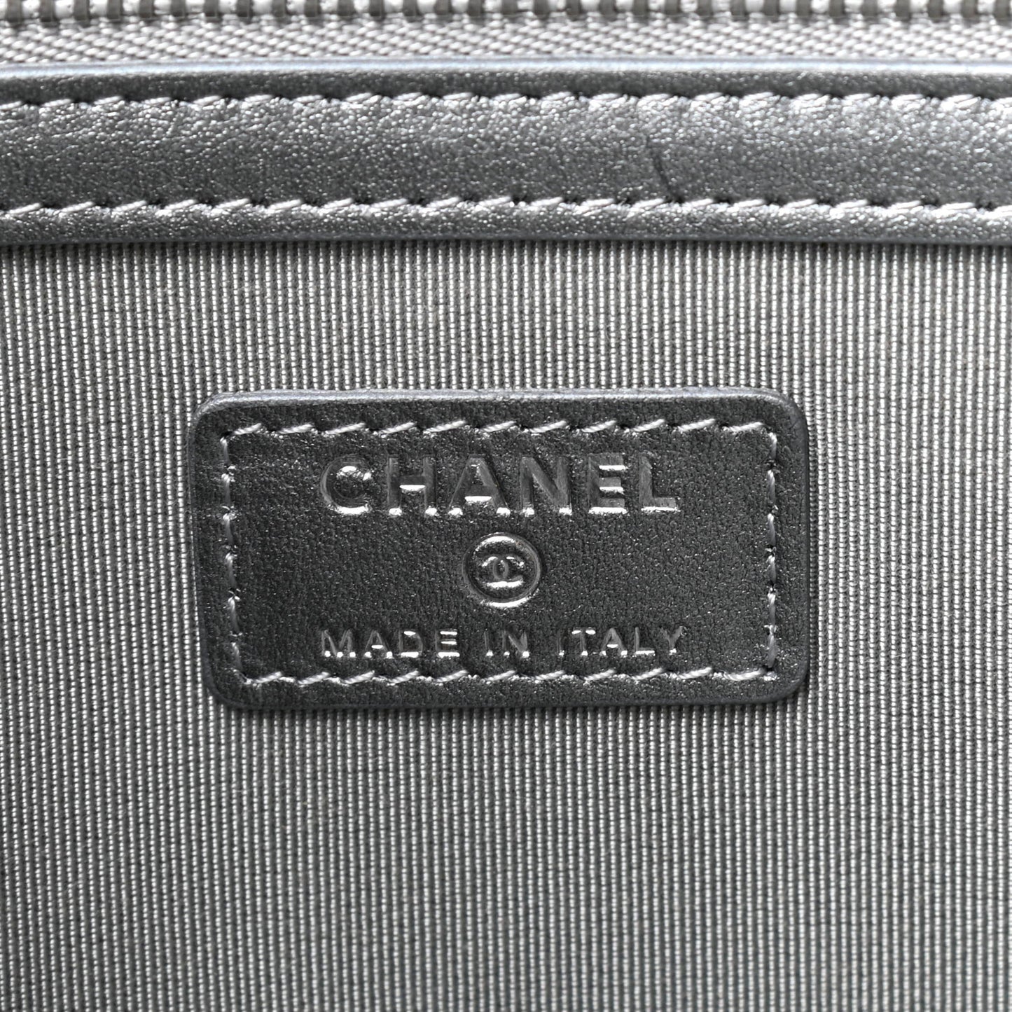 Metallic Crumpled Calfskin Chevron Quilted Large Cosmetic Case Silver