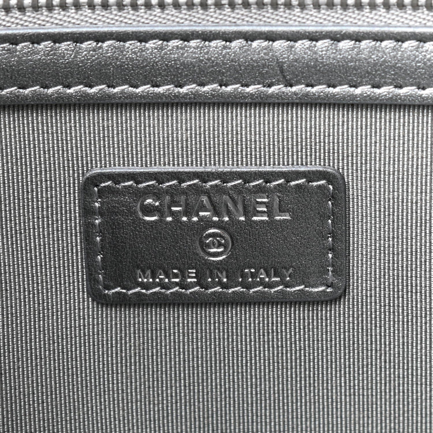 Chanel Metallic Crumpled Calfskin Chevron Quilted Large Cosmetic Case Silver 5 of 6
