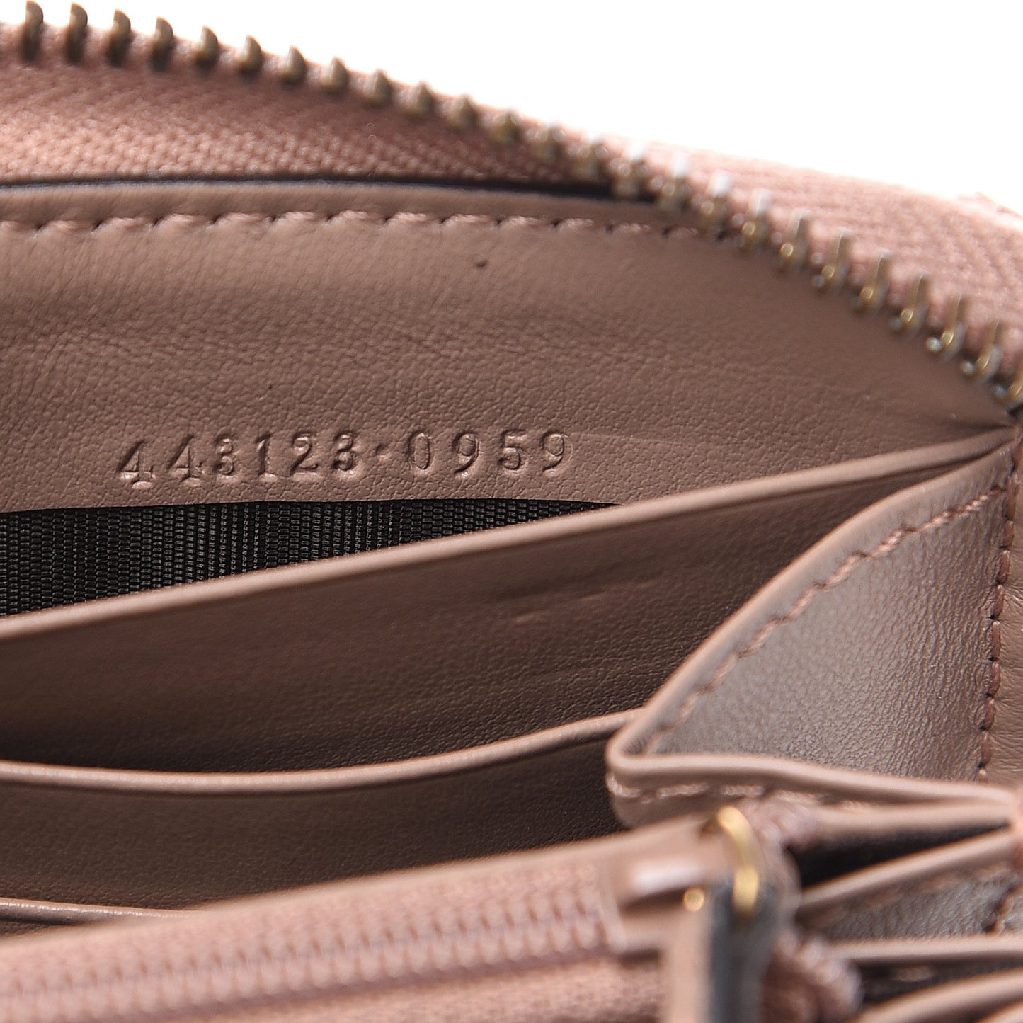 Calfskin Matelasse GG Marmont Zip Around Wallet Porcelain Rose