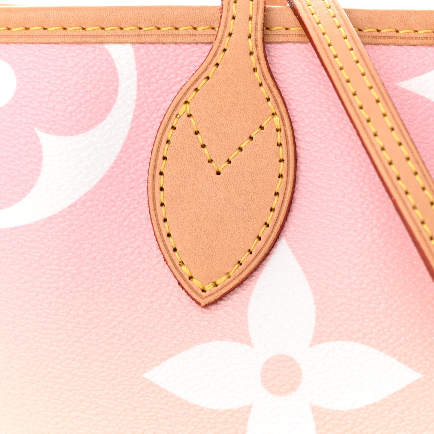 Monogram Giant By The Pool Neverfull MM Light Pink