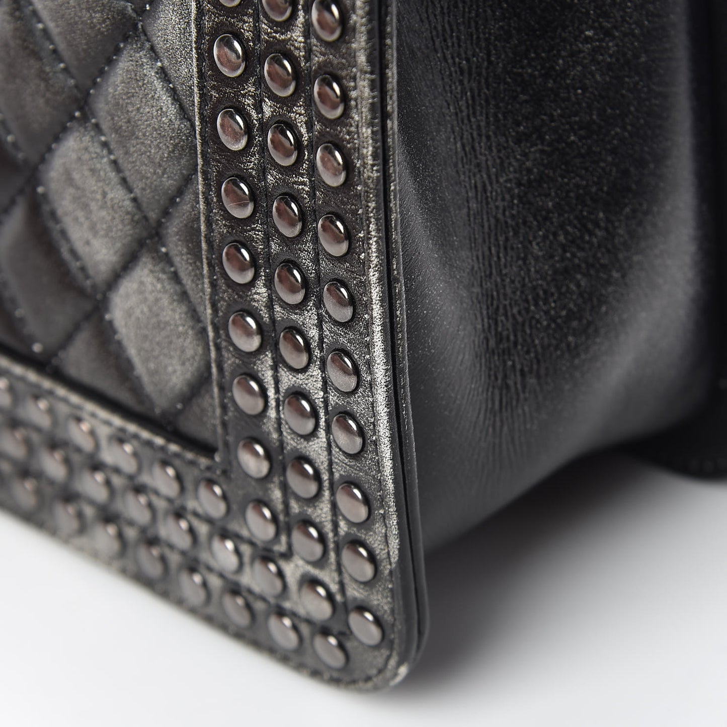 Faded Calfskin Quilted Medium Studded Boy Flap Black