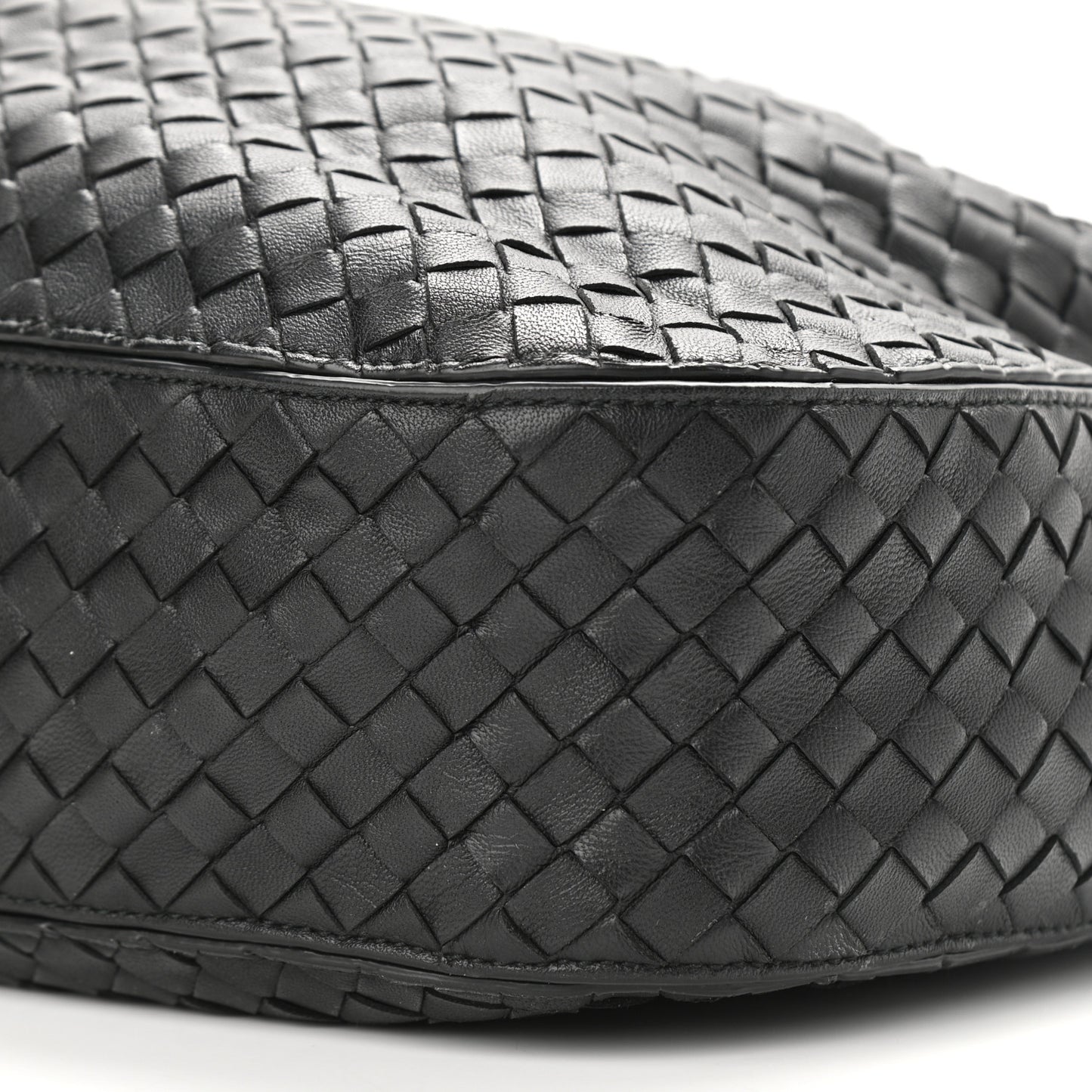Nappa Intrecciato Medium Loop Black