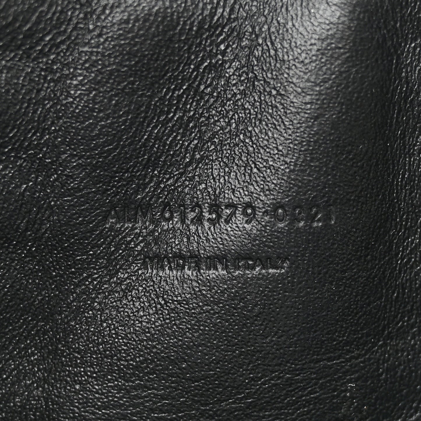 Grain De Poudre Matelasse Monogram Mini Lou Camera Bag Crema Soft