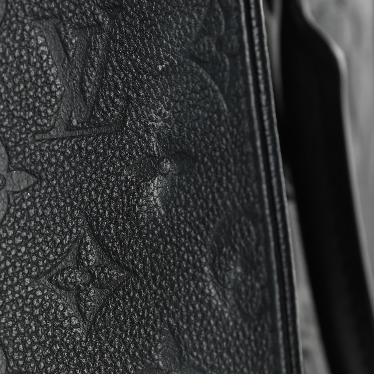 Louis Vuitton Empreinte Monogram Giant Onthego GM Black 12 of 14