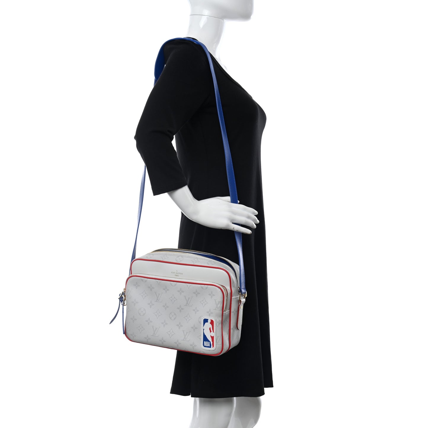 X NBA Monogram Nil Messenger Antarctica